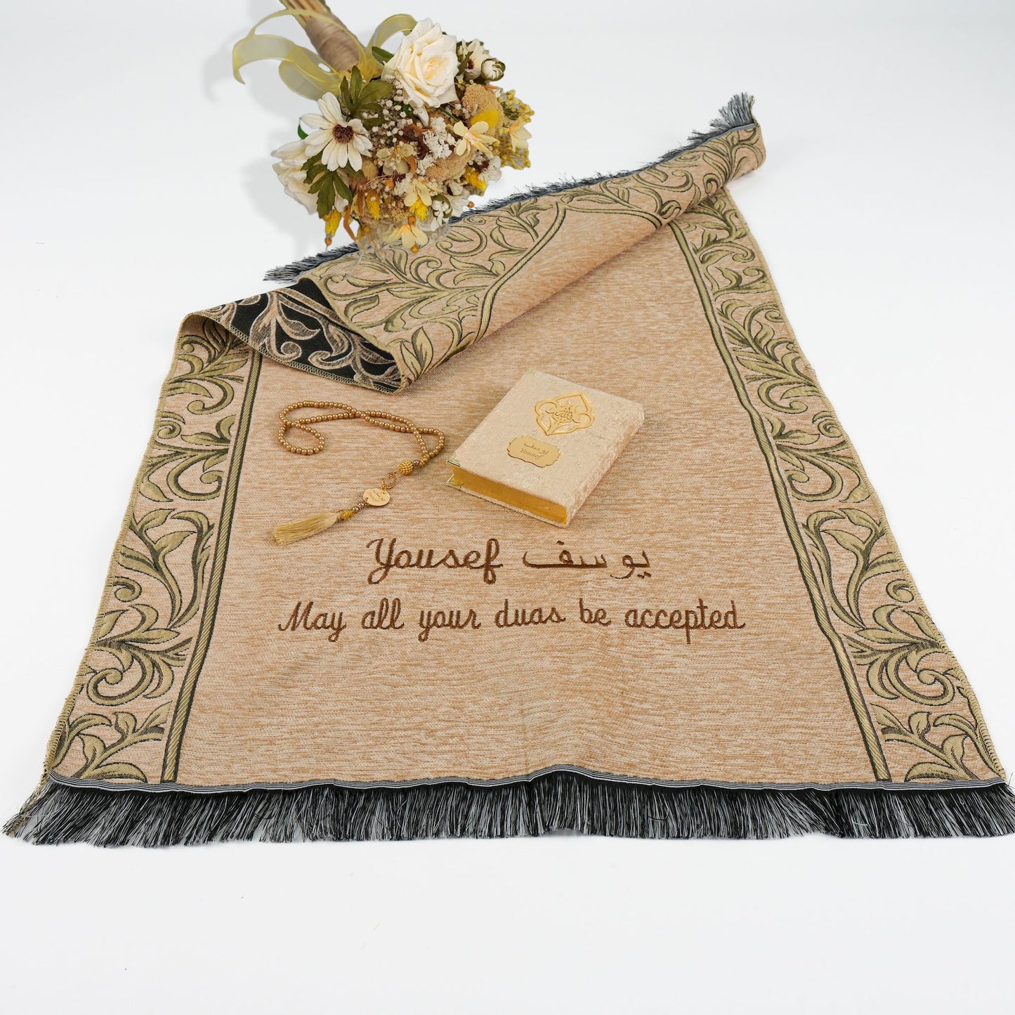 Personalized Flowery Prayer Mat Quran Tasbeeh Islamic Muslim Gift Set - Islamic Elite Favors is a handmade gift shop offering a wide variety of unique and personalized gifts for all occasions. Whether you're looking for the perfect Ramadan, Eid, Hajj, wedding gift or something special for a birthday, baby shower or anniversary, we have something for everyone. High quality, made with love.