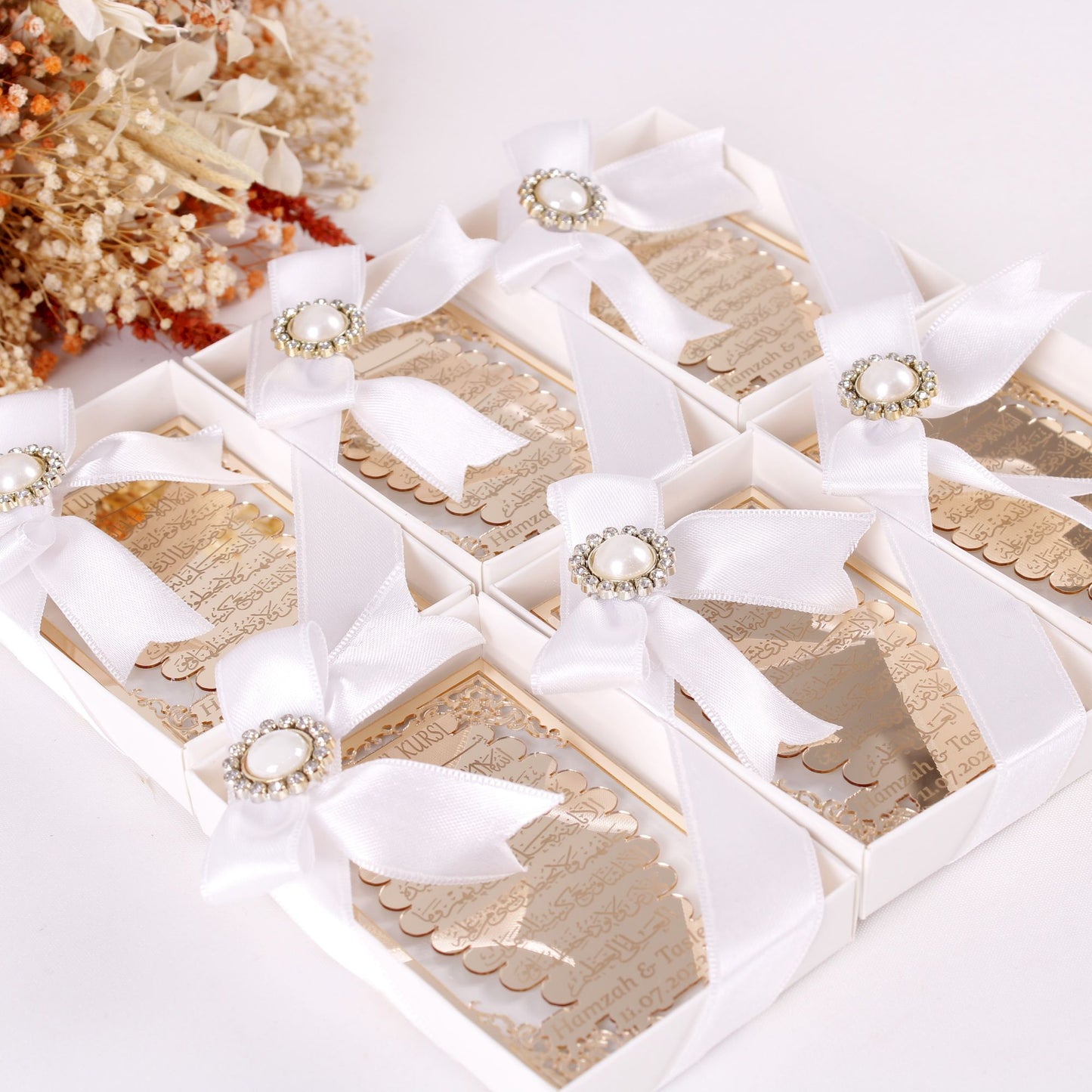 Personalized Wedding Favor Ayatul Kursi on Stand Gold Clear Mirrors - Islamic Elite Favors is a handmade gift shop offering a wide variety of unique and personalized gifts for all occasions. Whether you're looking for the perfect Ramadan, Eid, Hajj, wedding gift or something special for a birthday, baby shower or anniversary, we have something for everyone. High quality, made with love.