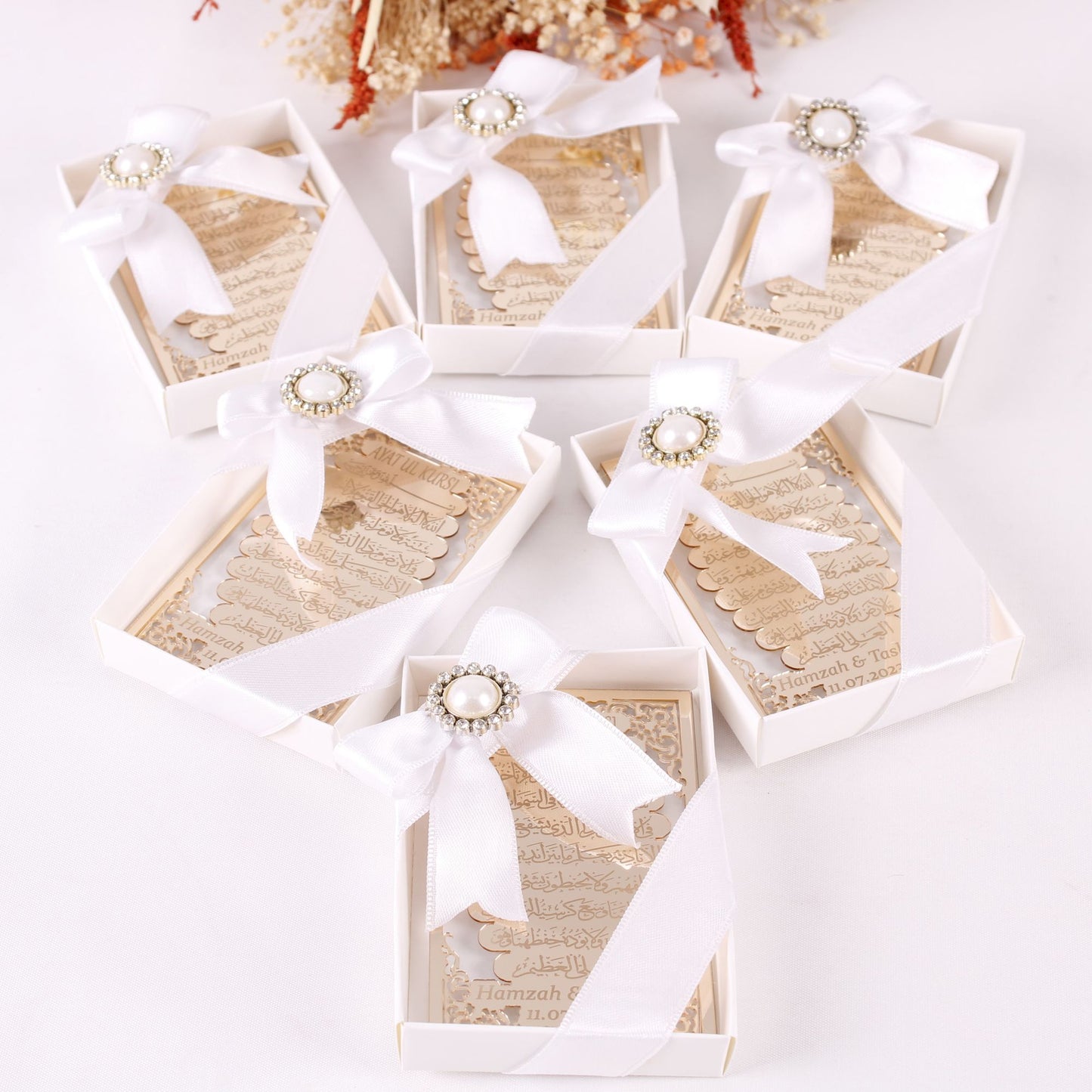 Personalized Wedding Favor Ayatul Kursi on Stand Gold Clear Mirrors - Islamic Elite Favors is a handmade gift shop offering a wide variety of unique and personalized gifts for all occasions. Whether you're looking for the perfect Ramadan, Eid, Hajj, wedding gift or something special for a birthday, baby shower or anniversary, we have something for everyone. High quality, made with love.