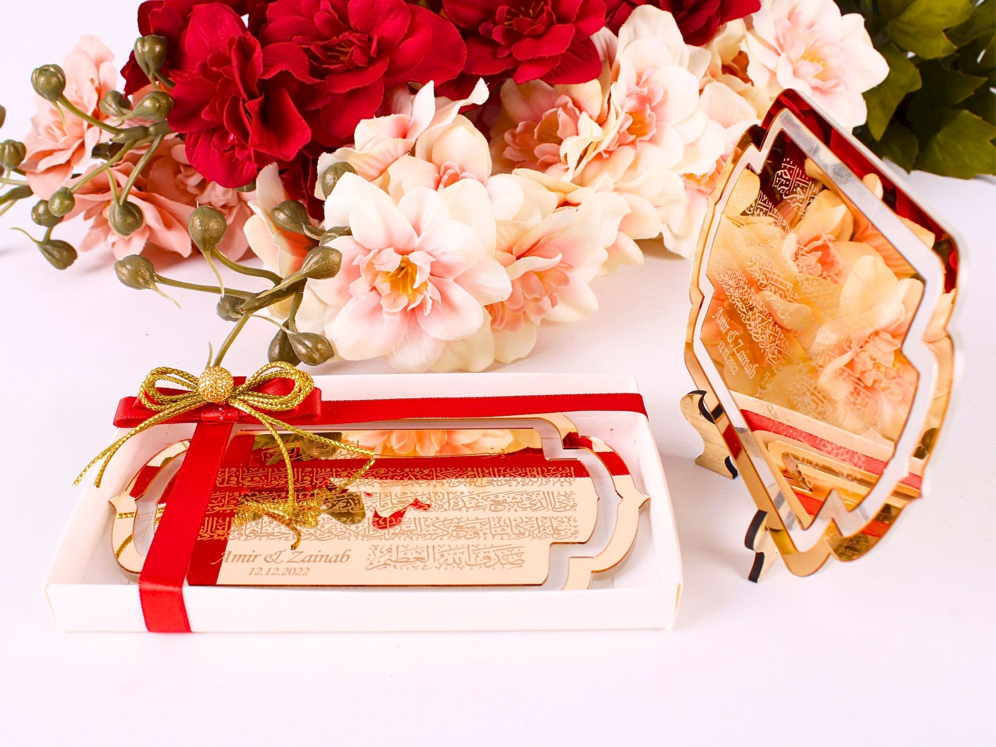 Personalized Wedding Favor Large Ayatul Kursi on Stand Rose Gold Plexi - Islamic Elite Favors is a handmade gift shop offering a wide variety of unique and personalized gifts for all occasions. Whether you're looking for the perfect Ramadan, Eid, Hajj, wedding gift or something special for a birthday, baby shower or anniversary, we have something for everyone. High quality, made with love.