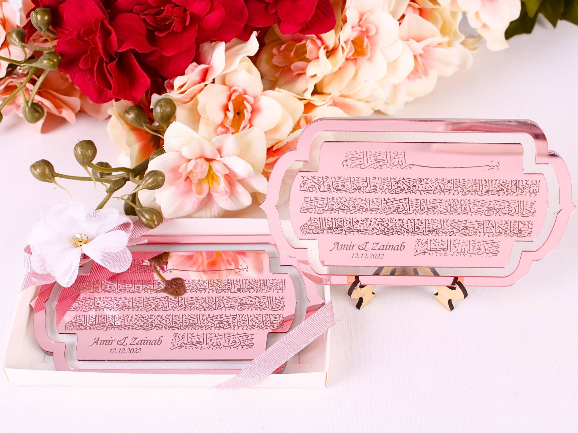 Personalized Wedding Favor Large Ayatul Kursi on Stand Rose Gold Plexi - Islamic Elite Favors is a handmade gift shop offering a wide variety of unique and personalized gifts for all occasions. Whether you're looking for the perfect Ramadan, Eid, Hajj, wedding gift or something special for a birthday, baby shower or anniversary, we have something for everyone. High quality, made with love.