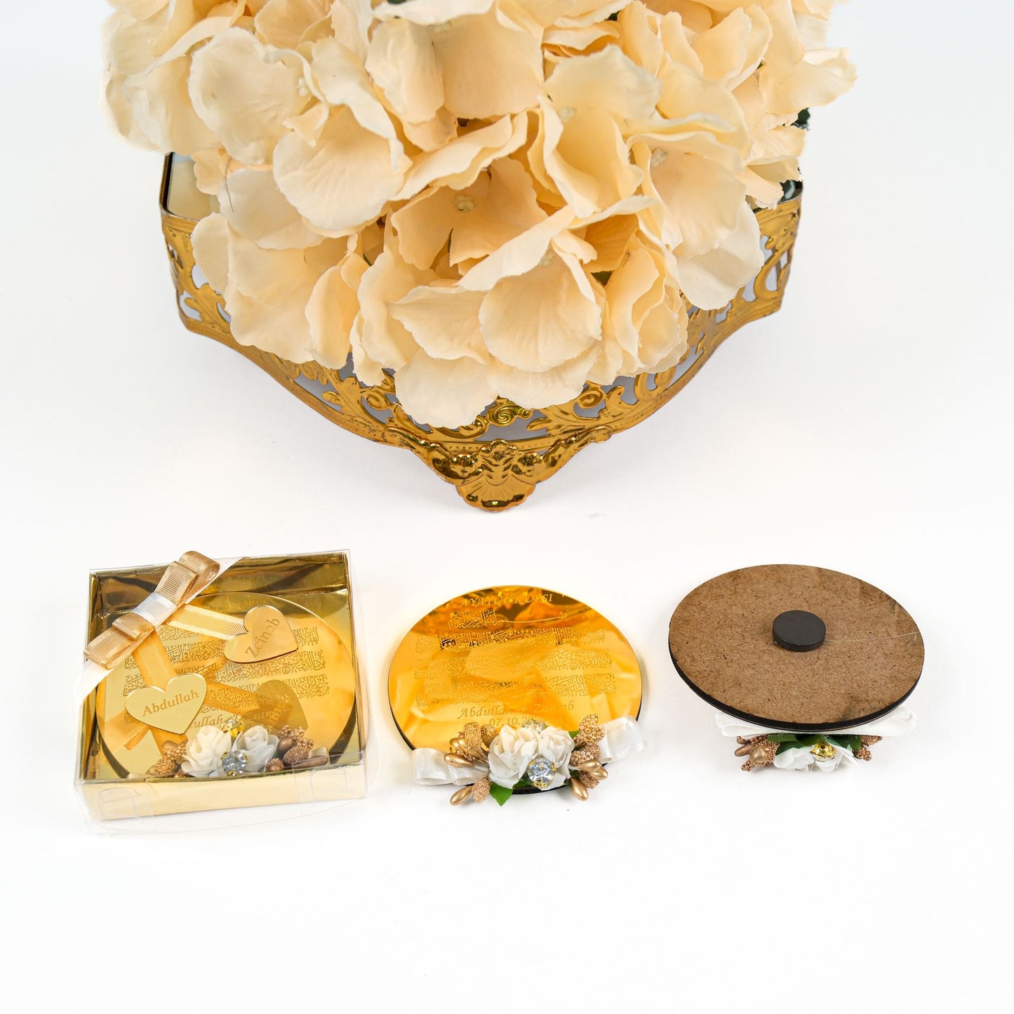 Personalized Ayatul Kursi Wedding Magnet Islamic Bridal Shower Favor - Islamic Elite Favors is a handmade gift shop offering a wide variety of unique and personalized gifts for all occasions. Whether you're looking for the perfect Ramadan, Eid, Hajj, wedding gift or something special for a birthday, baby shower or anniversary, we have something for everyone. High quality, made with love.