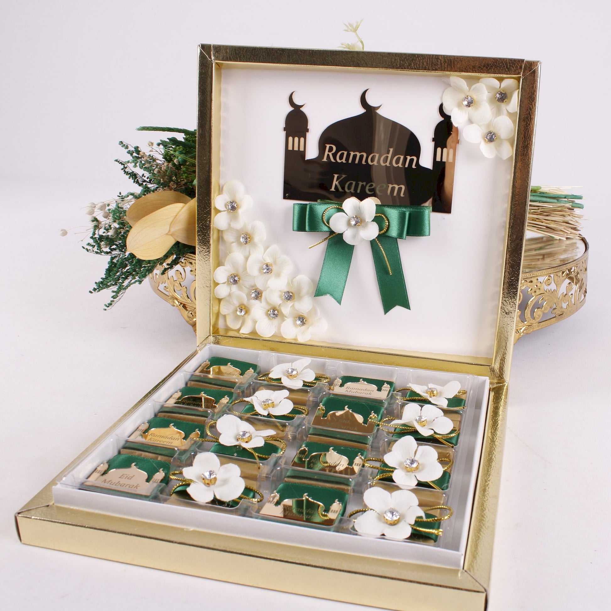 Chocolate Favors for Ramadan Eid, Happy Birthday, Baby Shower, Wedding - Islamic Elite Favors is a handmade gift shop offering a wide variety of unique and personalized gifts for all occasions. Whether you're looking for the perfect Ramadan, Eid, Hajj, wedding gift or something special for a birthday, baby shower or anniversary, we have something for everyone. High quality, made with love.