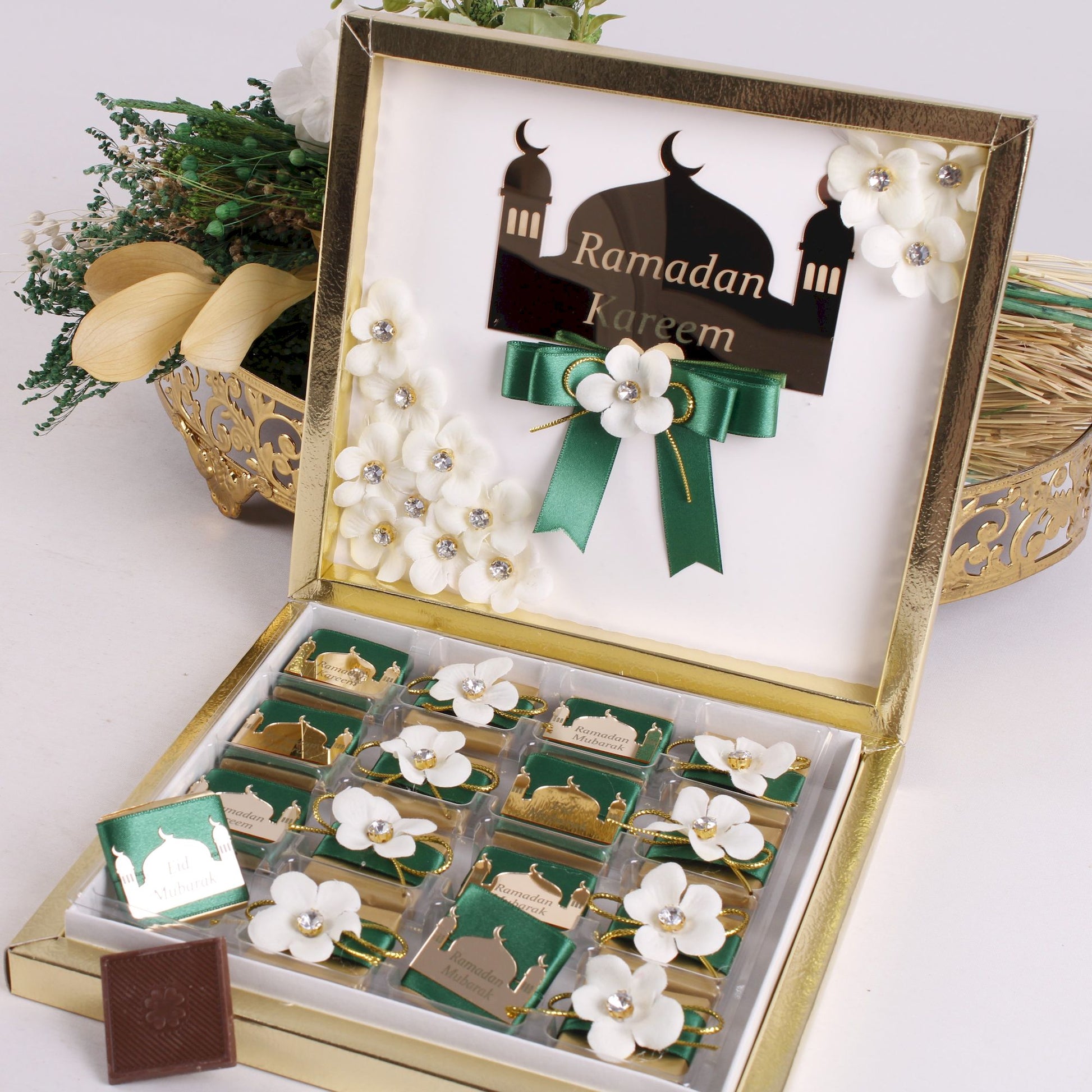 Chocolate Favors for Ramadan Eid, Happy Birthday, Baby Shower, Wedding - Islamic Elite Favors is a handmade gift shop offering a wide variety of unique and personalized gifts for all occasions. Whether you're looking for the perfect Ramadan, Eid, Hajj, wedding gift or something special for a birthday, baby shower or anniversary, we have something for everyone. High quality, made with love.