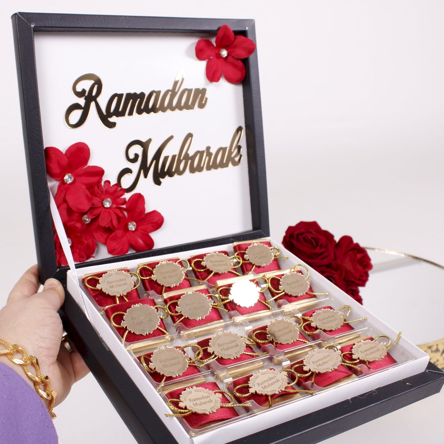 Chocolate Favors for Ramadan Eid, Happy Birthday, Baby Shower, Wedding - Islamic Elite Favors is a handmade gift shop offering a wide variety of unique and personalized gifts for all occasions. Whether you're looking for the perfect Ramadan, Eid, Hajj, wedding gift or something special for a birthday, baby shower or anniversary, we have something for everyone. High quality, made with love.