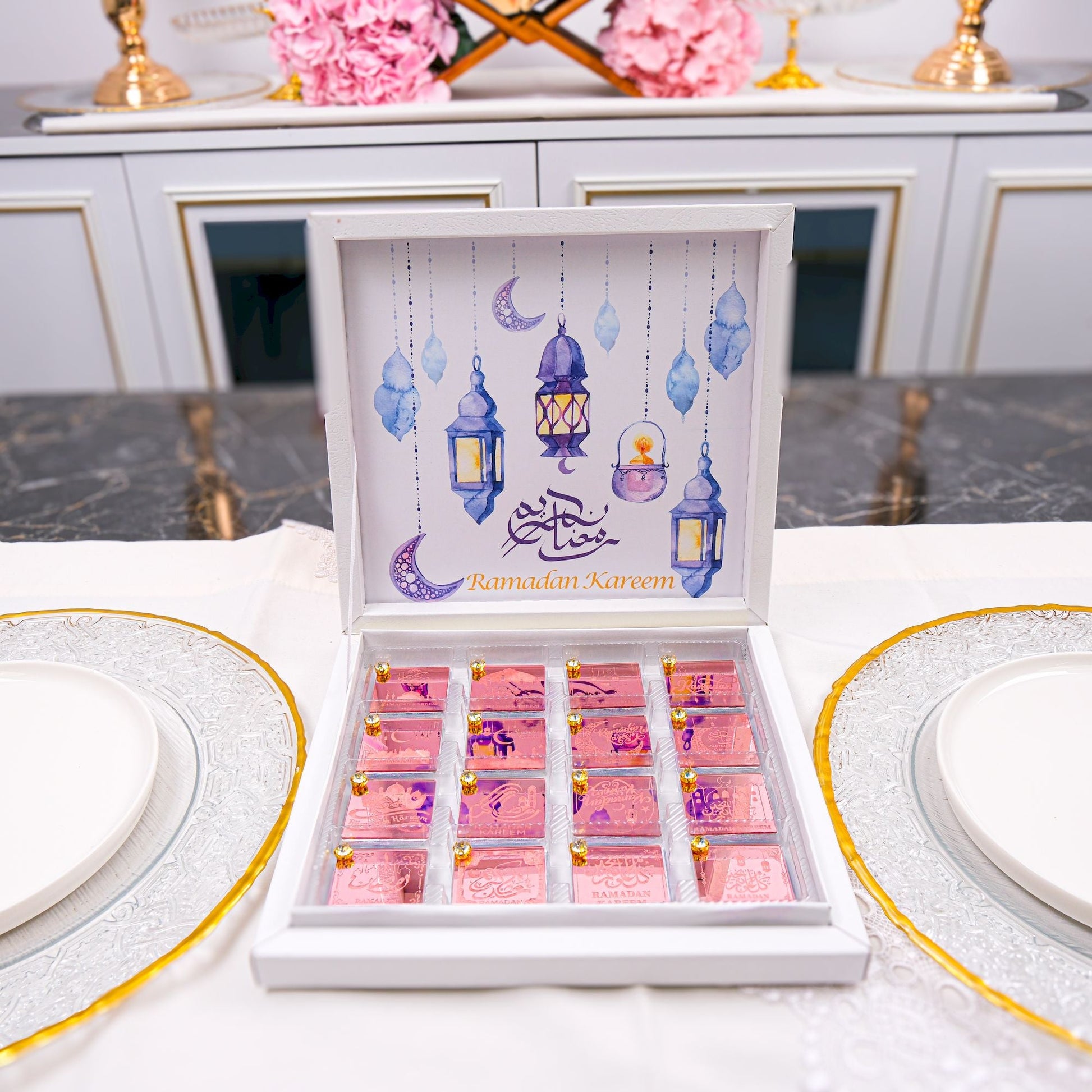 Chocolate Favors for Ramadan Eid, Happy Birthday, Baby Shower, Wedding - Islamic Elite Favors is a handmade gift shop offering a wide variety of unique and personalized gifts for all occasions. Whether you're looking for the perfect Ramadan, Eid, Hajj, wedding gift or something special for a birthday, baby shower or anniversary, we have something for everyone. High quality, made with love.