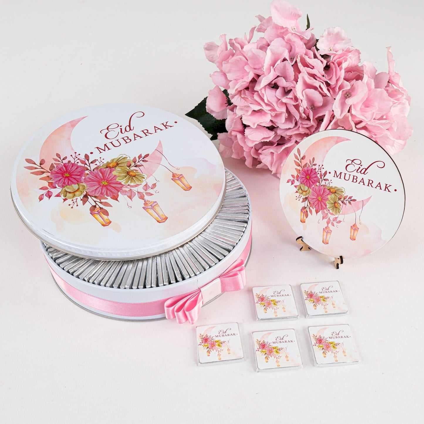 Ramadan Eid Chocolate Favors Box Table Decor Wedding Baby Shower Gifts - Islamic Elite Favors is a handmade gift shop offering a wide variety of unique and personalized gifts for all occasions. Whether you're looking for the perfect Ramadan, Eid, Hajj, wedding gift or something special for a birthday, baby shower or anniversary, we have something for everyone. High quality, made with love.