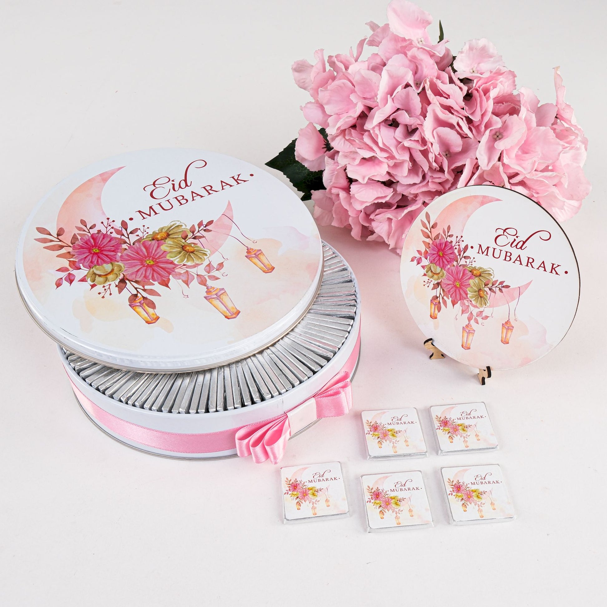 Ramadan Eid Chocolate Favors Box Table Decor Wedding Baby Shower Gifts - Islamic Elite Favors is a handmade gift shop offering a wide variety of unique and personalized gifts for all occasions. Whether you're looking for the perfect Ramadan, Eid, Hajj, wedding gift or something special for a birthday, baby shower or anniversary, we have something for everyone. High quality, made with love.