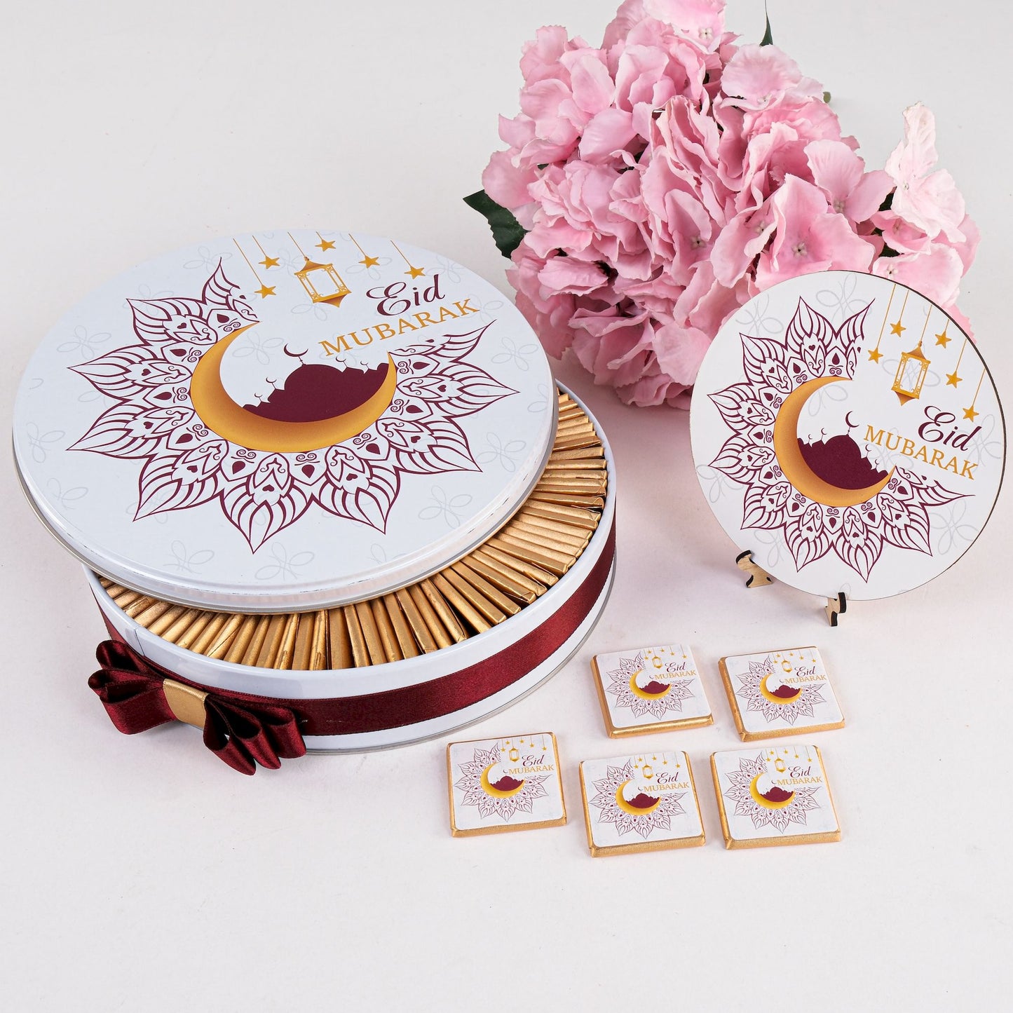 Ramadan Eid Chocolate Favors Box Table Decor Wedding Baby Shower Gifts - Islamic Elite Favors is a handmade gift shop offering a wide variety of unique and personalized gifts for all occasions. Whether you're looking for the perfect Ramadan, Eid, Hajj, wedding gift or something special for a birthday, baby shower or anniversary, we have something for everyone. High quality, made with love.