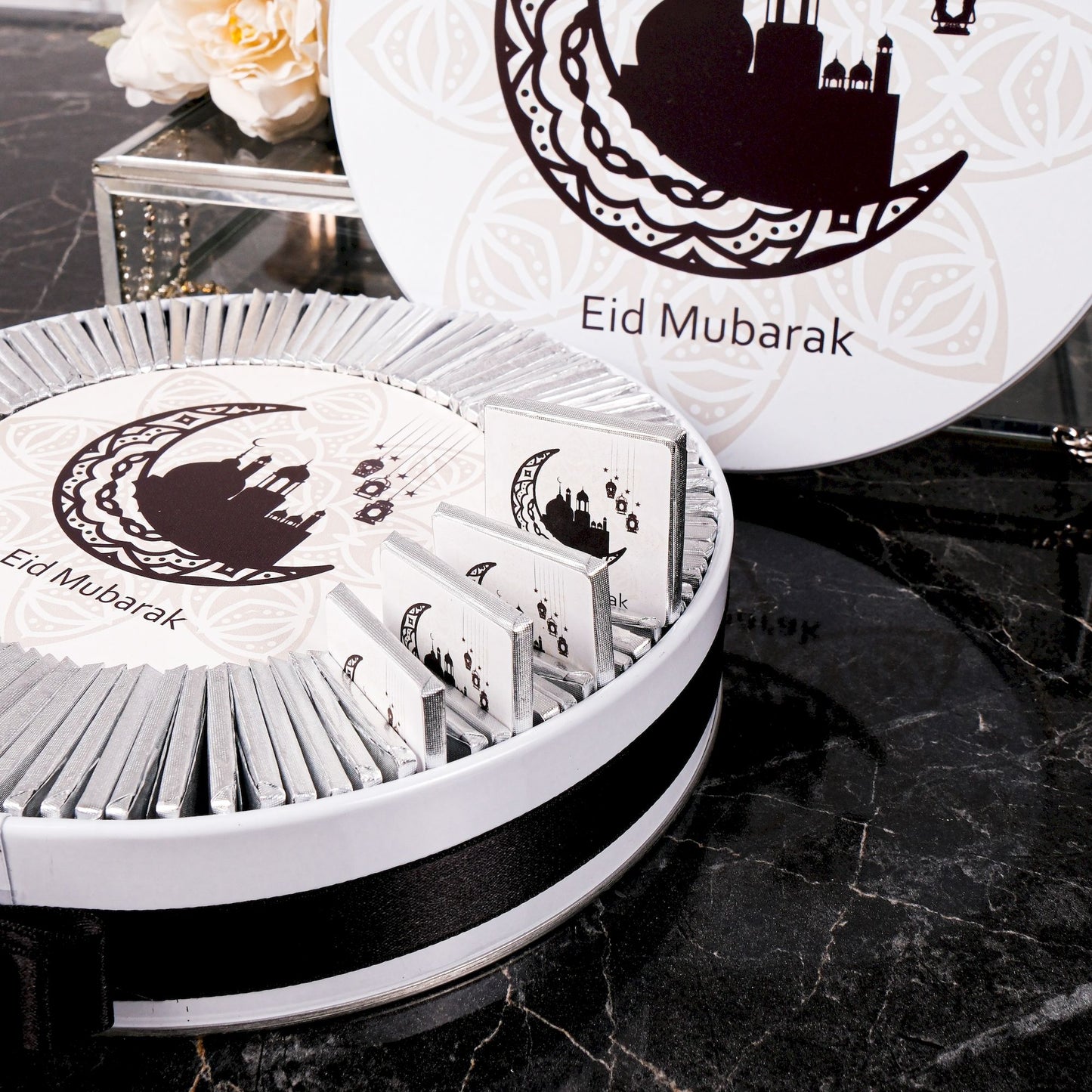 Ramadan Eid Chocolate Favors Box Table Decor Wedding Baby Shower Gifts - Islamic Elite Favors is a handmade gift shop offering a wide variety of unique and personalized gifts for all occasions. Whether you're looking for the perfect Ramadan, Eid, Hajj, wedding gift or something special for a birthday, baby shower or anniversary, we have something for everyone. High quality, made with love.