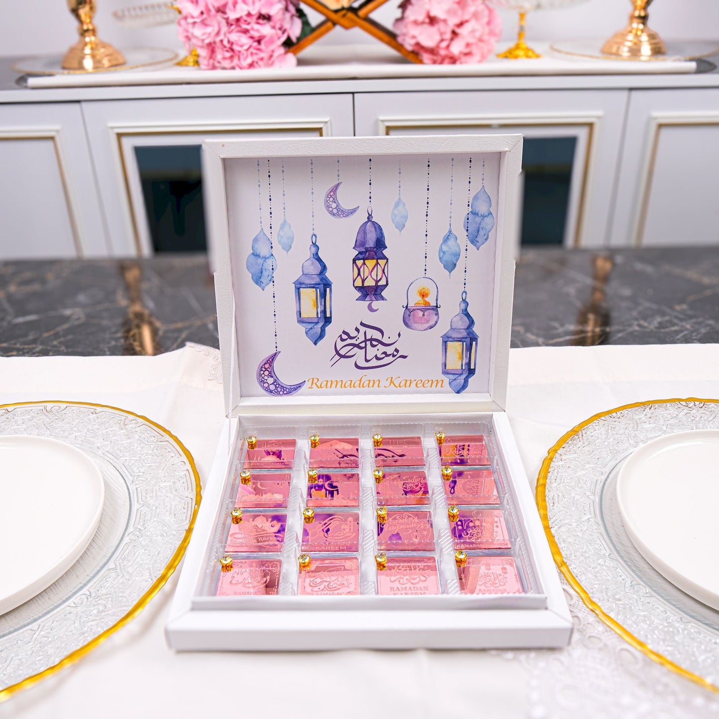 Chocolate Favors for Ramadan Eid, Happy Birthday, Baby Shower, Wedding - Islamic Elite Favors is a handmade gift shop offering a wide variety of unique and personalized gifts for all occasions. Whether you're looking for the perfect Ramadan, Eid, Hajj, wedding gift or something special for a birthday, baby shower or anniversary, we have something for everyone. High quality, made with love.