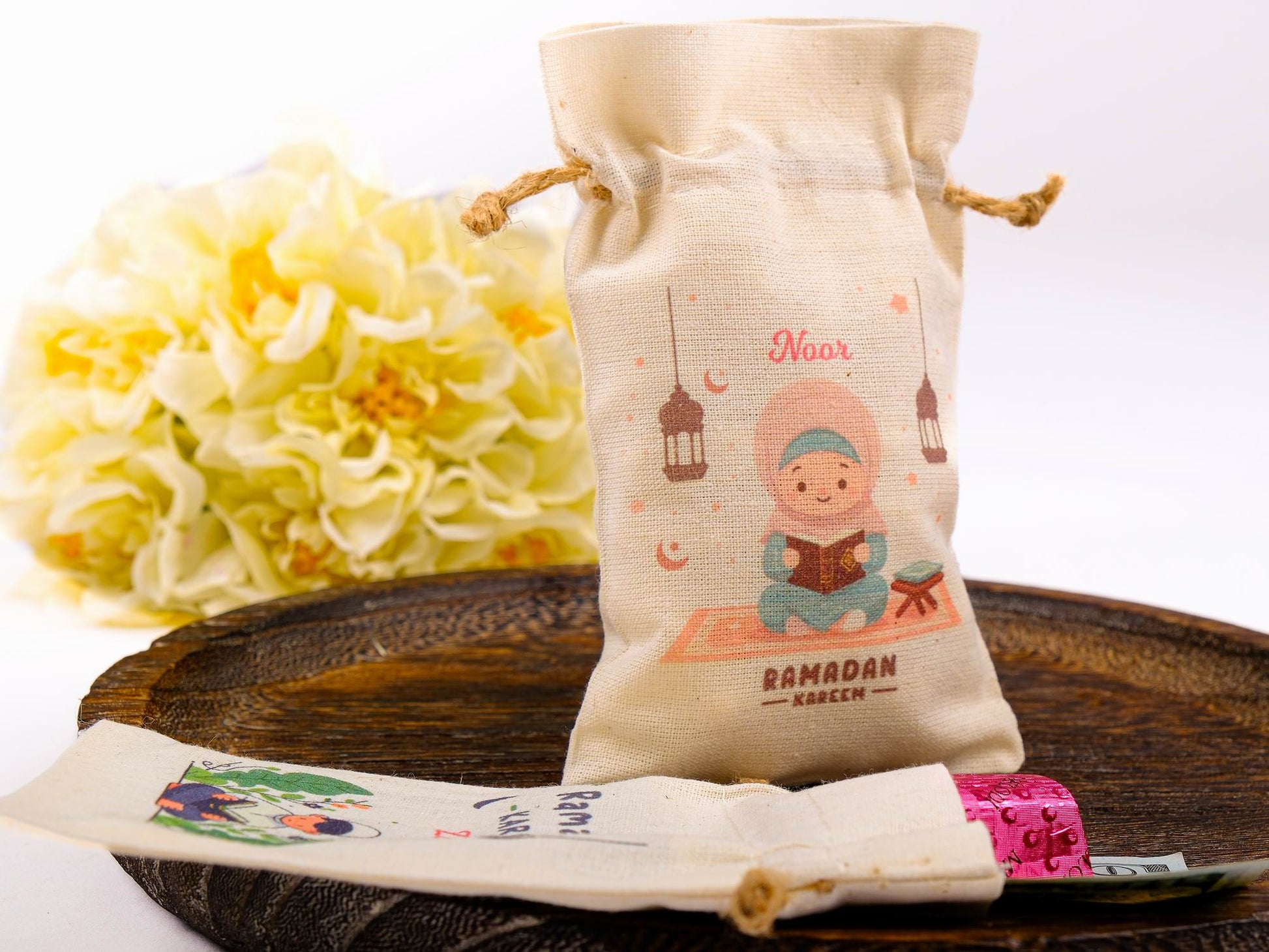 Personalized Eid Gift Bag for Kids, Custom Ramadan Favor Pouch, Cotton Treat Bag, Goodie Bag - Islamic Elite Favors is a handmade gift shop offering a wide variety of unique and personalized gifts for all occasions. Whether you're looking for the perfect Ramadan, Eid, Hajj, wedding gift or something special for a birthday, baby shower or anniversary, we have something for everyone. High quality, made with love.