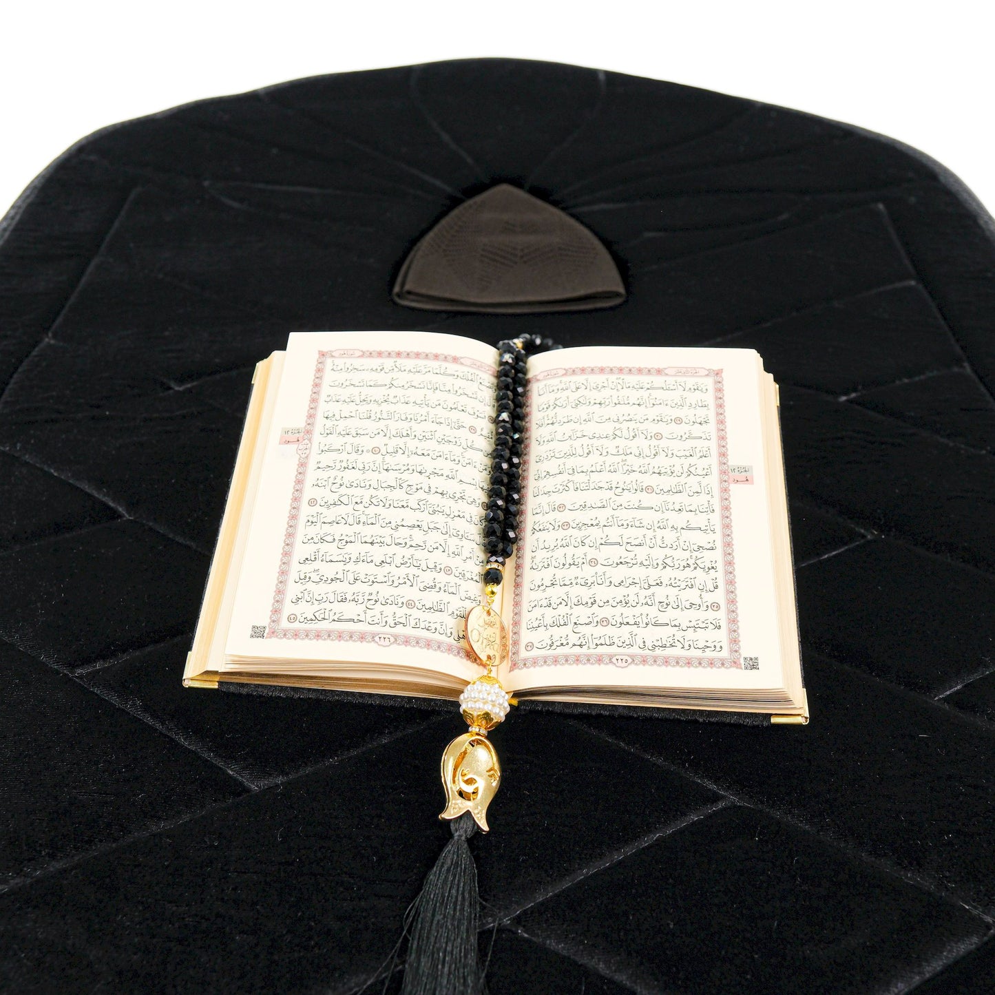 Padded Thick Prayer Mat Quran Tasbeeh Kufi Islamic Muslim Gift Set - Islamic Elite Favors is a handmade gift shop offering a wide variety of unique and personalized gifts for all occasions. Whether you're looking for the perfect Ramadan, Eid, Hajj, wedding gift or something special for a birthday, baby shower or anniversary, we have something for everyone. High quality, made with love.