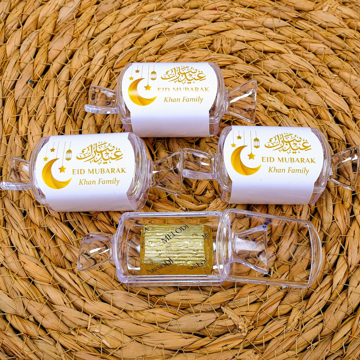 Personalised Eid Chocolate Gift, Ramadan Eid Mubarak Sweet Boxes Favors For Guests - Islamic Elite Favors is a handmade gift shop offering a wide variety of unique and personalized gifts for all occasions. Whether you're looking for the perfect Ramadan, Eid, Hajj, wedding gift or something special for a birthday, baby shower or anniversary, we have something for everyone. High quality, made with love.