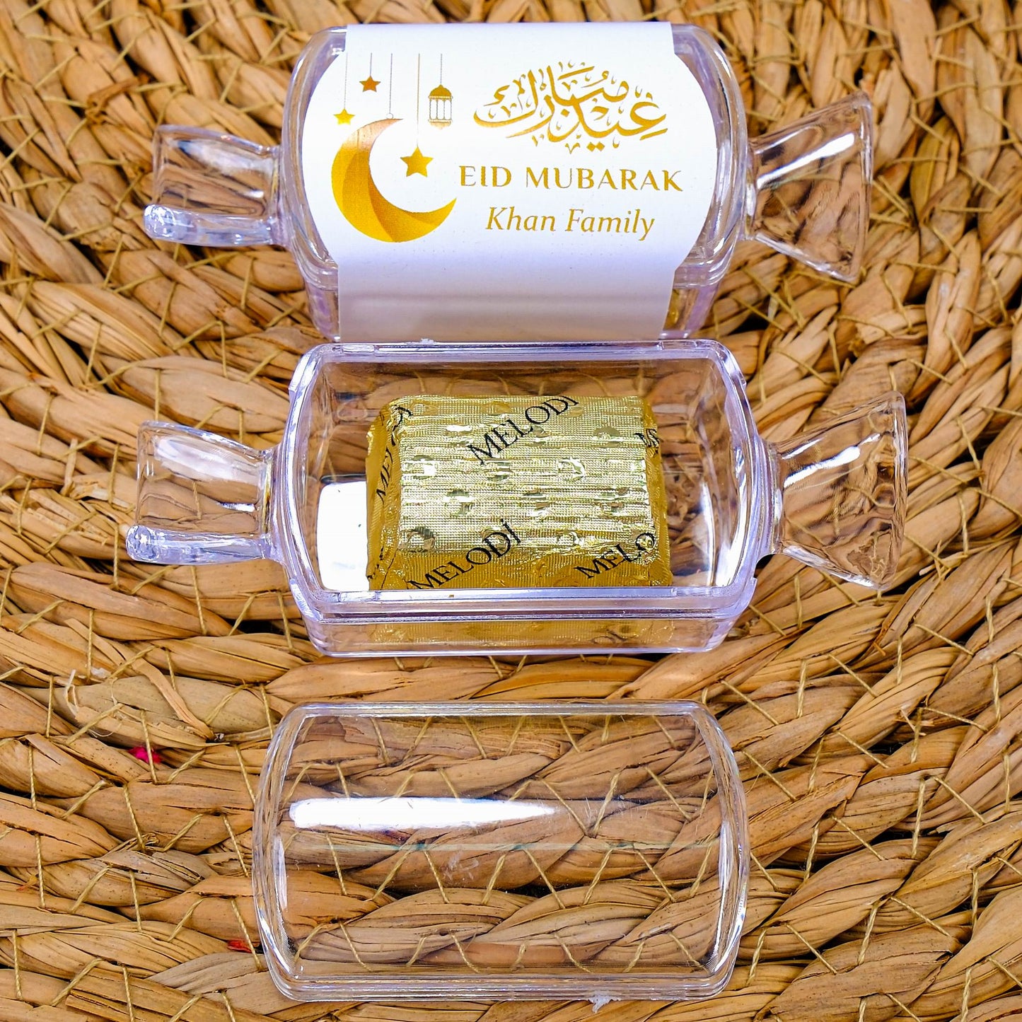 Personalised Eid Chocolate Gift, Ramadan Eid Mubarak Sweet Boxes Favors For Guests - Islamic Elite Favors is a handmade gift shop offering a wide variety of unique and personalized gifts for all occasions. Whether you're looking for the perfect Ramadan, Eid, Hajj, wedding gift or something special for a birthday, baby shower or anniversary, we have something for everyone. High quality, made with love.