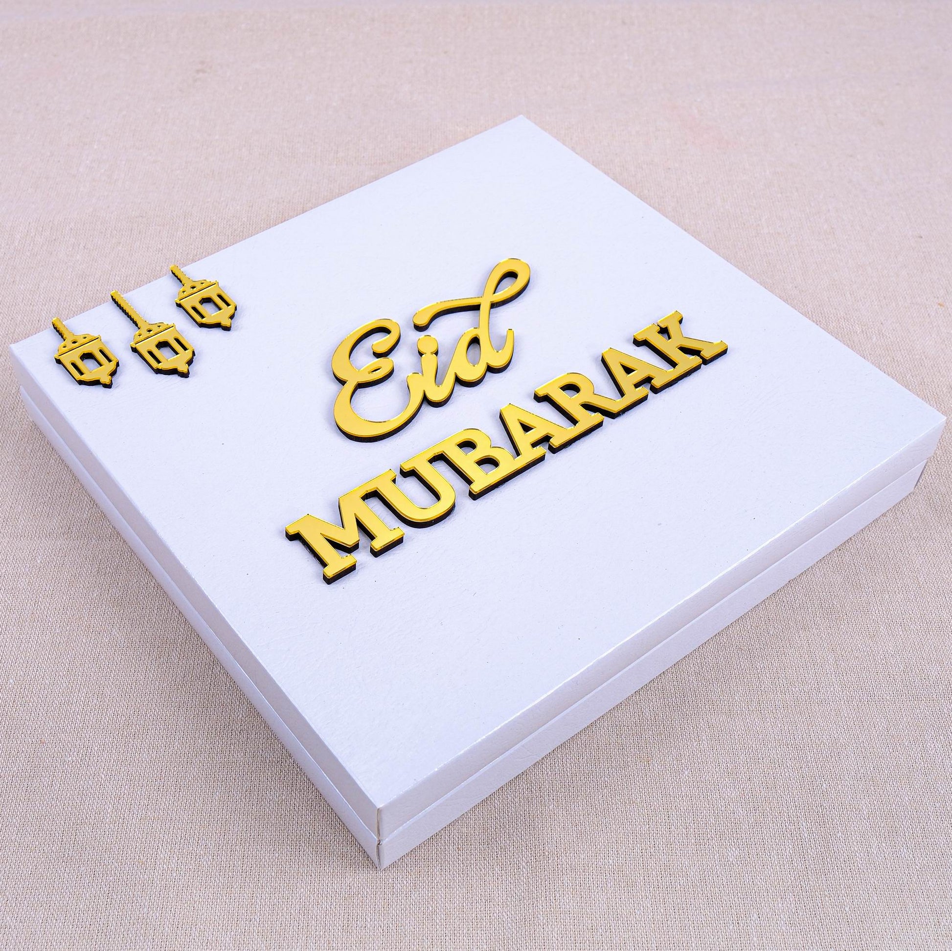 Eid Mubarak Chocolate Box, Ramadan Kareem Ramadan Mubarak Eid al-Adha Chocolate Gift Favors for Guests - Islamic Elite Favors is a handmade gift shop offering a wide variety of unique and personalized gifts for all occasions. Whether you're looking for the perfect Ramadan, Eid, Hajj, wedding gift or something special for a birthday, baby shower or anniversary, we have something for everyone. High quality, made with love.