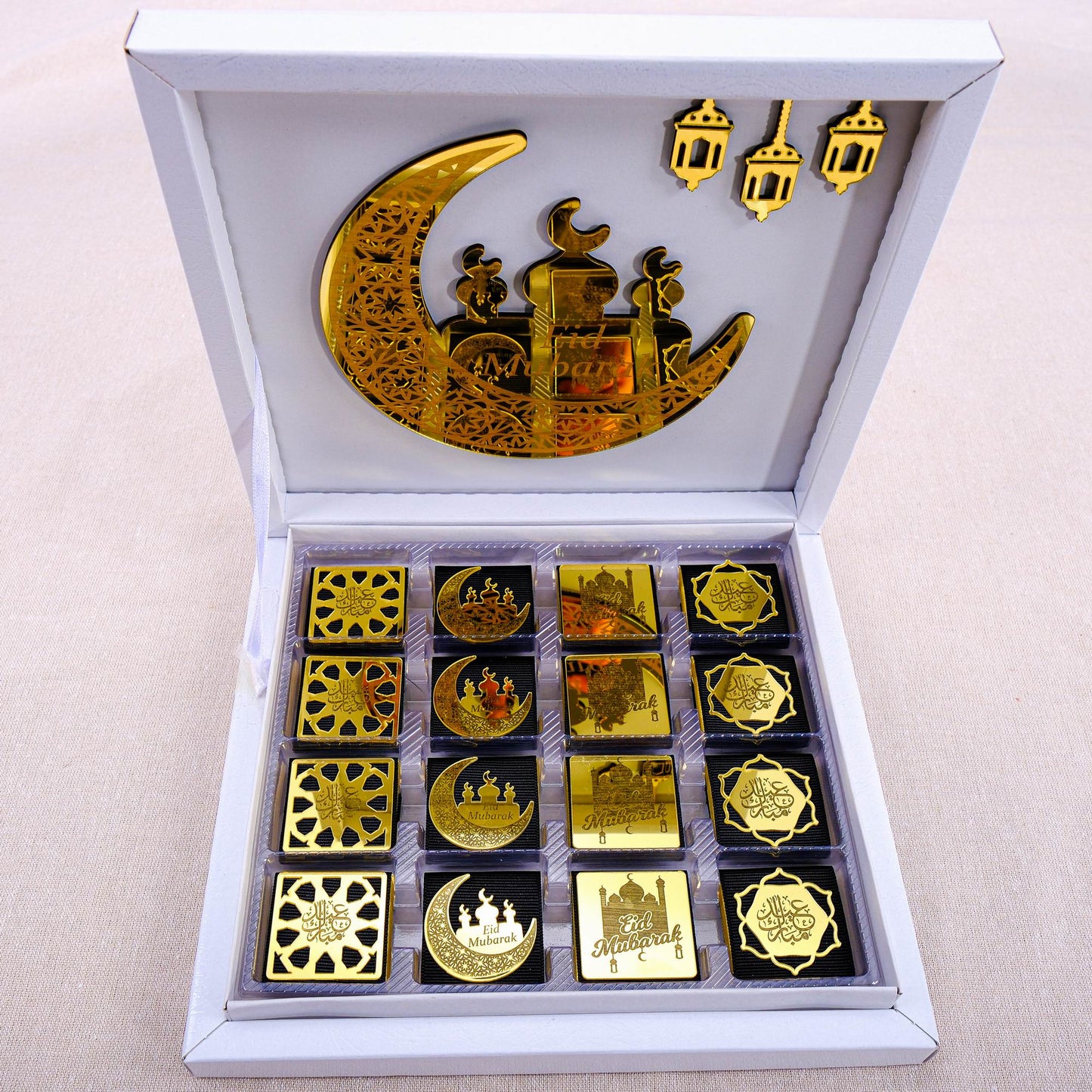 Eid Mubarak Chocolate Box, Ramadan Kareem Ramadan Mubarak Eid al-Adha Chocolate Gift Favors for Guests - Islamic Elite Favors is a handmade gift shop offering a wide variety of unique and personalized gifts for all occasions. Whether you're looking for the perfect Ramadan, Eid, Hajj, wedding gift or something special for a birthday, baby shower or anniversary, we have something for everyone. High quality, made with love.