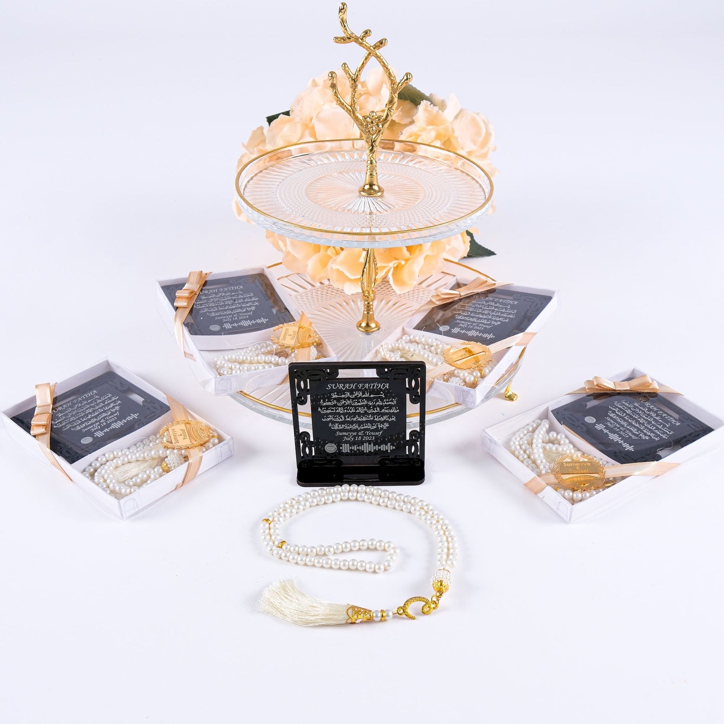 Personalized Surah Al-Fatihah on Stand & Tasbeeh Islamic Wedding Favor - Islamic Elite Favors is a handmade gift shop offering a wide variety of unique and personalized gifts for all occasions. Whether you're looking for the perfect Ramadan, Eid, Hajj, wedding gift or something special for a birthday, baby shower or anniversary, we have something for everyone. High quality, made with love.