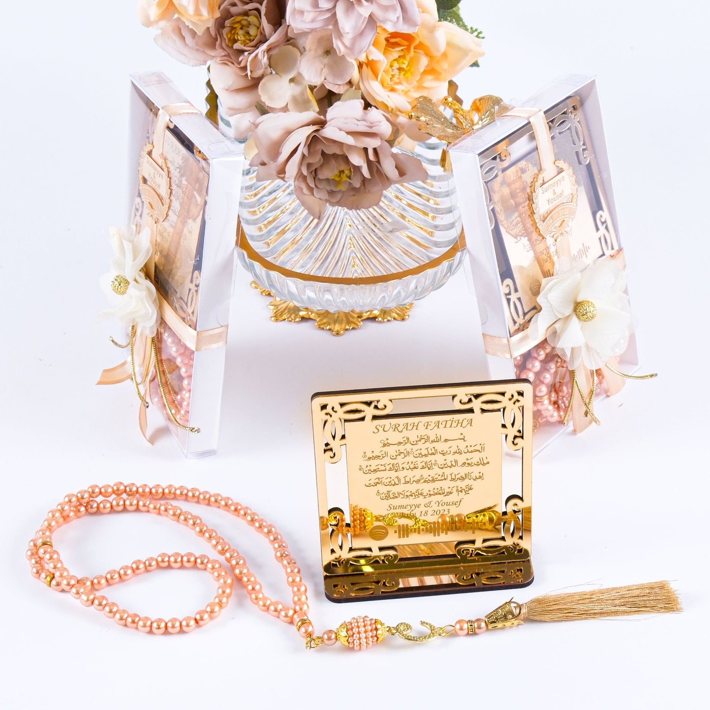 Personalized Surah Al-Fatihah on Stand & Tasbeeh Islamic Wedding Favor - Islamic Elite Favors is a handmade gift shop offering a wide variety of unique and personalized gifts for all occasions. Whether you're looking for the perfect Ramadan, Eid, Hajj, wedding gift or something special for a birthday, baby shower or anniversary, we have something for everyone. High quality, made with love.