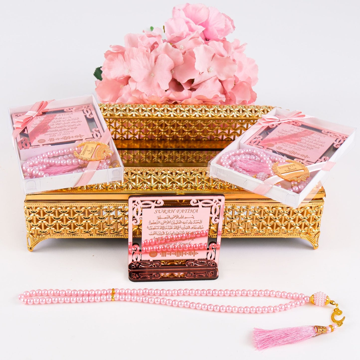 Personalized Surah Al-Fatihah on Stand & Tasbeeh Islamic Wedding Favor - Islamic Elite Favors is a handmade gift shop offering a wide variety of unique and personalized gifts for all occasions. Whether you're looking for the perfect Ramadan, Eid, Hajj, wedding gift or something special for a birthday, baby shower or anniversary, we have something for everyone. High quality, made with love.