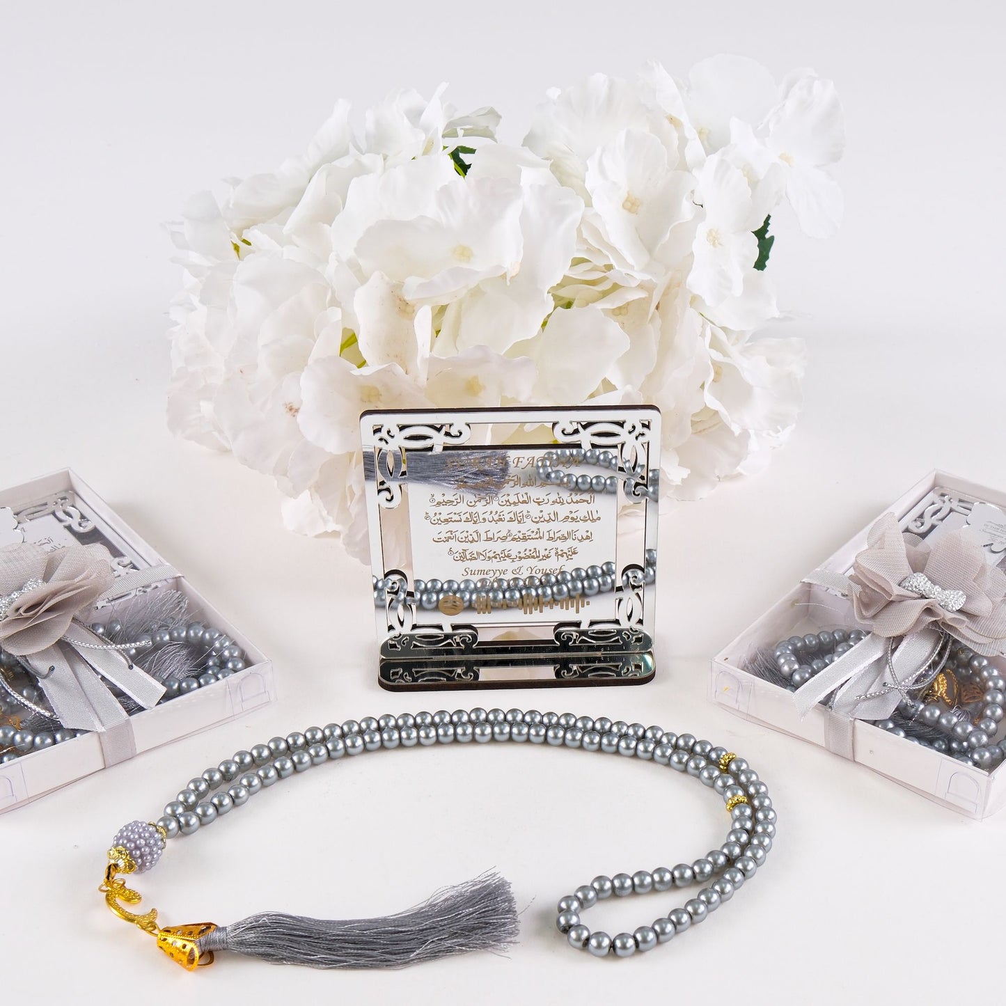 Personalized Surah Al-Fatihah on Stand & Tasbeeh Islamic Wedding Favor - Islamic Elite Favors is a handmade gift shop offering a wide variety of unique and personalized gifts for all occasions. Whether you're looking for the perfect Ramadan, Eid, Hajj, wedding gift or something special for a birthday, baby shower or anniversary, we have something for everyone. High quality, made with love.