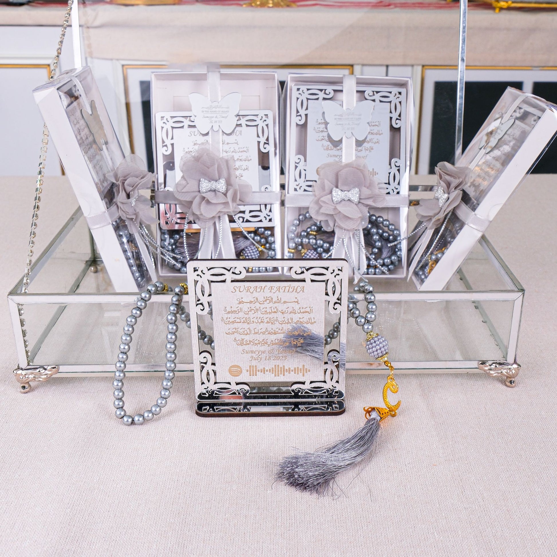 Personalized Surah Al-Fatihah on Stand & Tasbeeh Islamic Wedding Favor - Islamic Elite Favors is a handmade gift shop offering a wide variety of unique and personalized gifts for all occasions. Whether you're looking for the perfect Ramadan, Eid, Hajj, wedding gift or something special for a birthday, baby shower or anniversary, we have something for everyone. High quality, made with love.