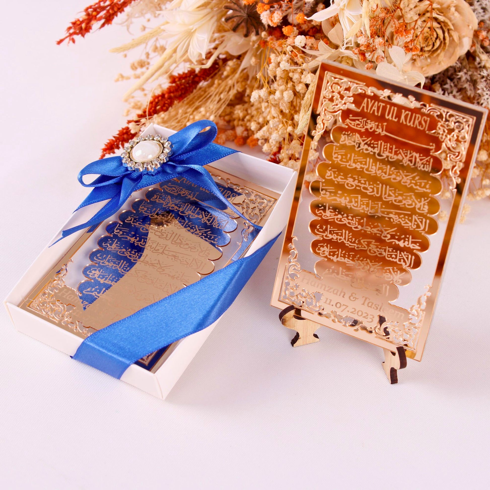Personalized Wedding Favor Ayatul Kursi on Stand Gold Clear Mirrors - Islamic Elite Favors is a handmade gift shop offering a wide variety of unique and personalized gifts for all occasions. Whether you're looking for the perfect Ramadan, Eid, Hajj, wedding gift or something special for a birthday, baby shower or anniversary, we have something for everyone. High quality, made with love.