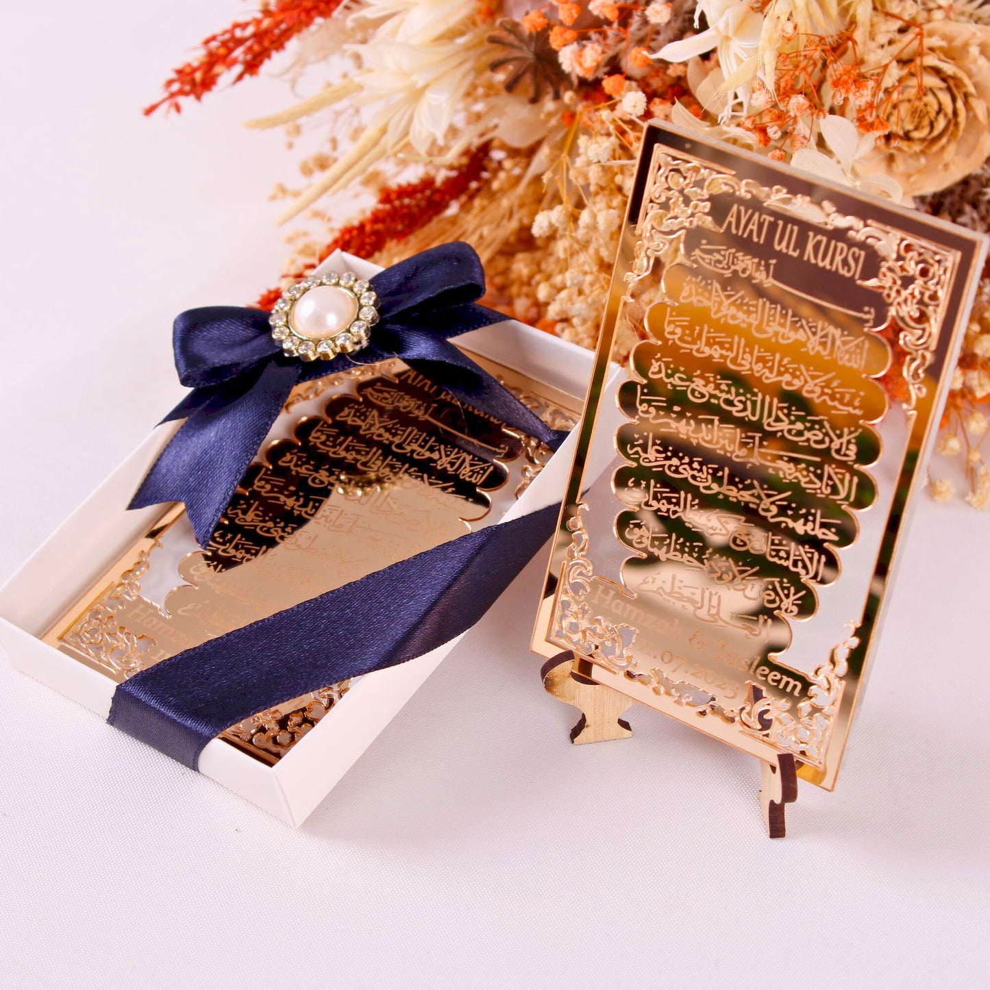 Personalized Wedding Favor Ayatul Kursi on Stand Gold Clear Mirrors - Islamic Elite Favors is a handmade gift shop offering a wide variety of unique and personalized gifts for all occasions. Whether you're looking for the perfect Ramadan, Eid, Hajj, wedding gift or something special for a birthday, baby shower or anniversary, we have something for everyone. High quality, made with love.