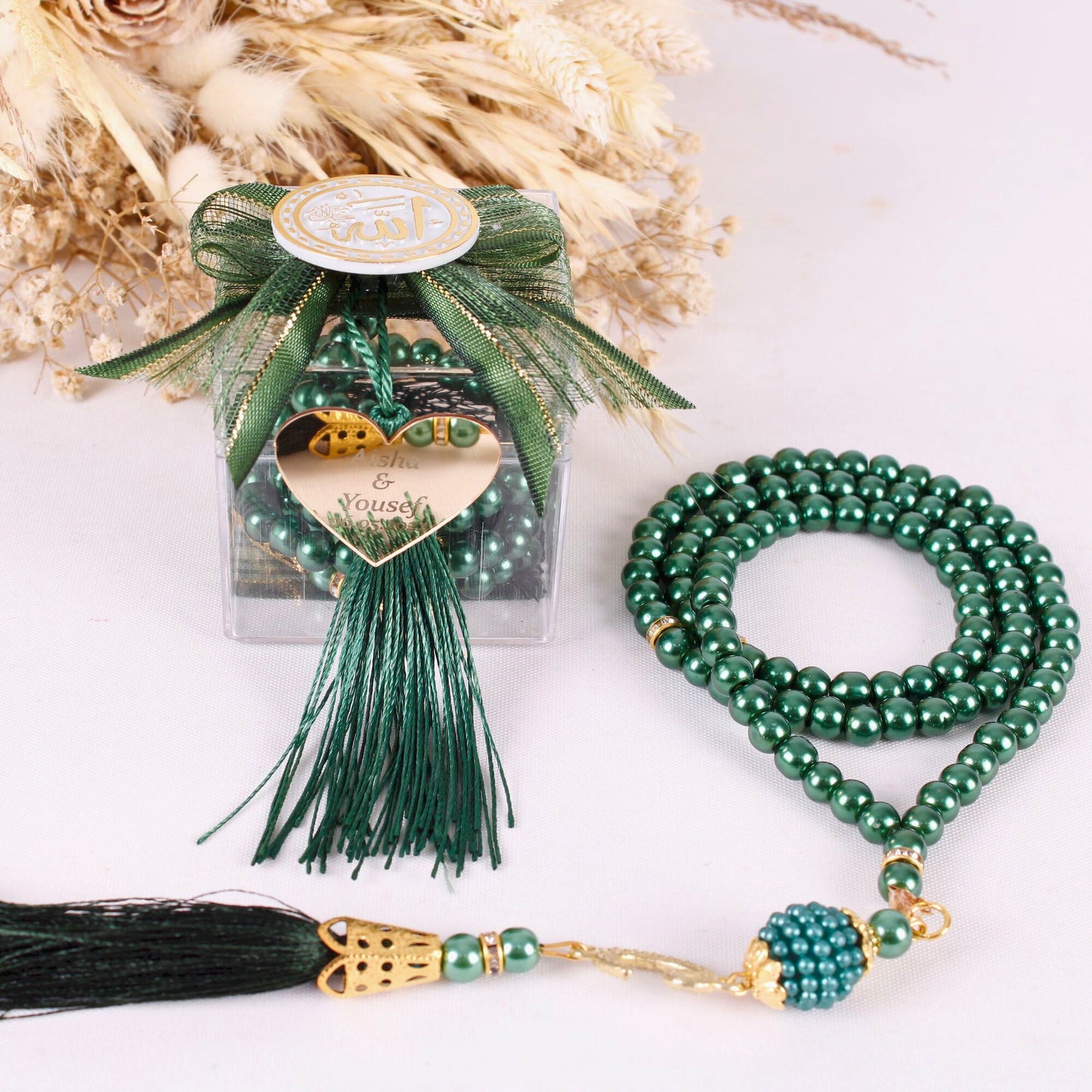 Personalized Prayer Beads Wedding Favor Decorated Gift Box with Heart - Islamic Elite Favors is a handmade gift shop offering a wide variety of unique and personalized gifts for all occasions. Whether you're looking for the perfect Ramadan, Eid, Hajj, wedding gift or something special for a birthday, baby shower or anniversary, we have something for everyone. High quality, made with love.