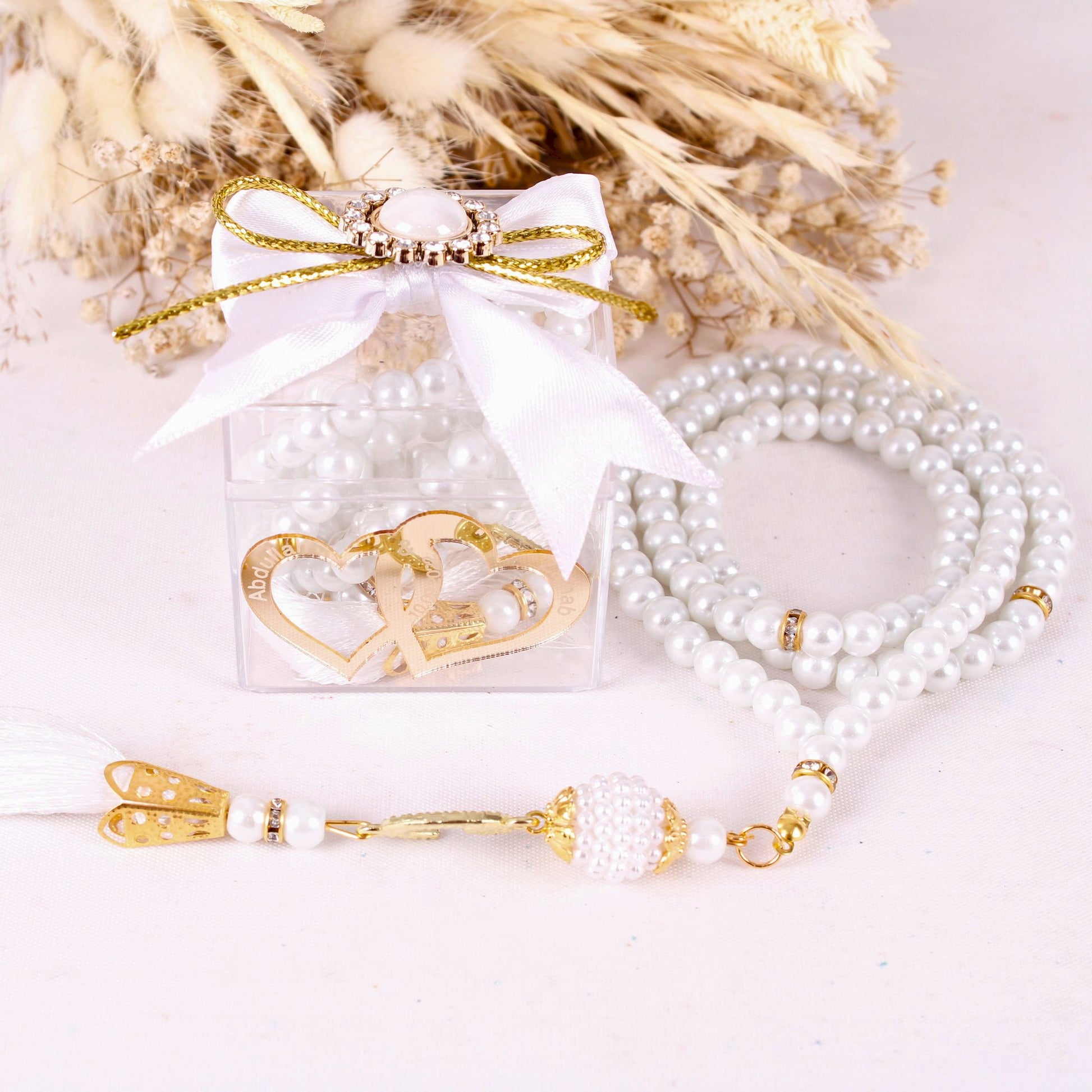 Personalized Prayer Bead Wedding Favor Decorated Box with Double Heart - Islamic Elite Favors is a handmade gift shop offering a wide variety of unique and personalized gifts for all occasions. Whether you're looking for the perfect Ramadan, Eid, Hajj, wedding gift or something special for a birthday, baby shower or anniversary, we have something for everyone. High quality, made with love.