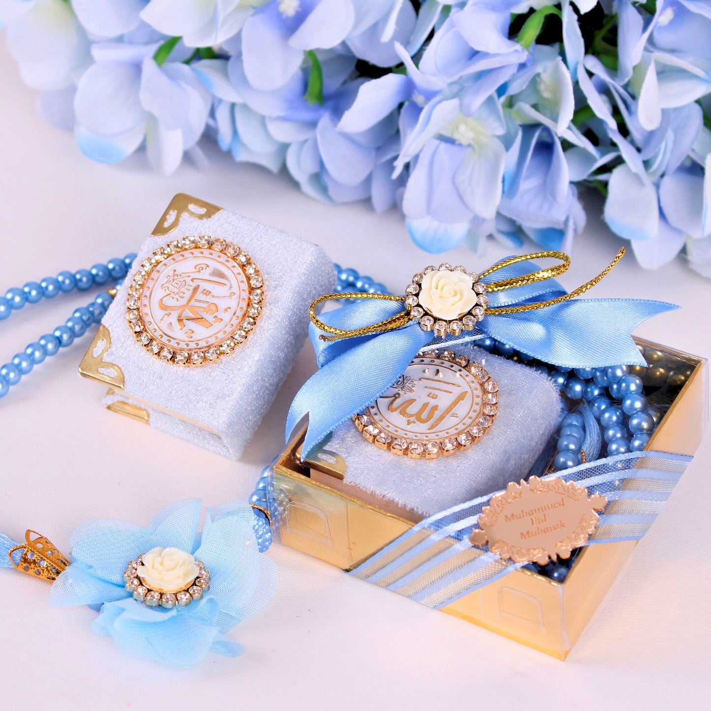 Personalized Mini Quran with Rhinestones Prayer Beads Wedding Favor - Islamic Elite Favors is a handmade gift shop offering a wide variety of unique and personalized gifts for all occasions. Whether you're looking for the perfect Ramadan, Eid, Hajj, wedding gift or something special for a birthday, baby shower or anniversary, we have something for everyone. High quality, made with love.