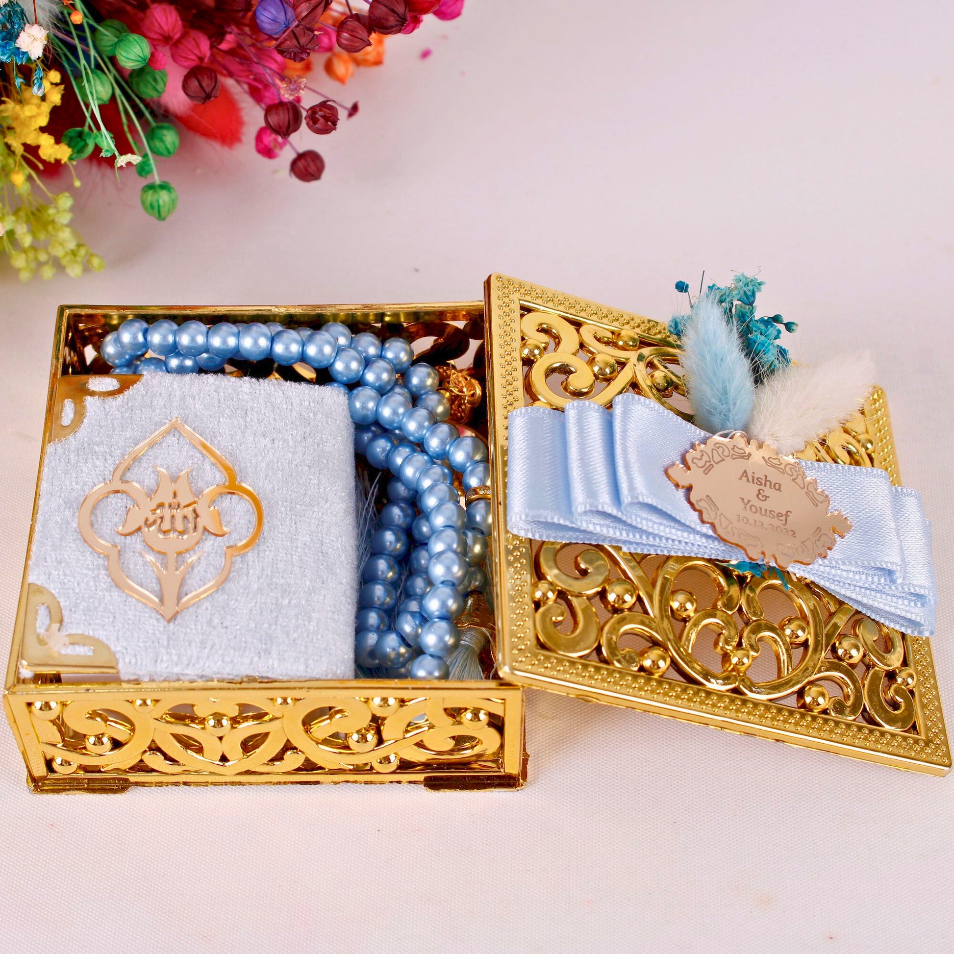 Personalized Luxury Mini Quran Tasbeeh with Dried Flower Wedding Favor - Islamic Elite Favors is a handmade gift shop offering a wide variety of unique and personalized gifts for all occasions. Whether you're looking for the perfect Ramadan, Eid, Hajj, wedding gift or something special for a birthday, baby shower or anniversary, we have something for everyone. High quality, made with love.