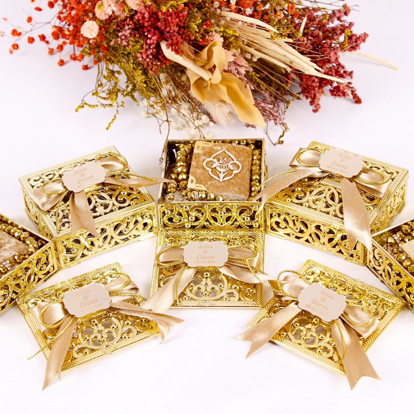 Personalized Wedding Favor Stylish Mini Quran Crystal Tasbeeh Set - Islamic Elite Favors is a handmade gift shop offering a wide variety of unique and personalized gifts for all occasions. Whether you're looking for the perfect Ramadan, Eid, Hajj, wedding gift or something special for a birthday, baby shower or anniversary, we have something for everyone. High quality, made with love.