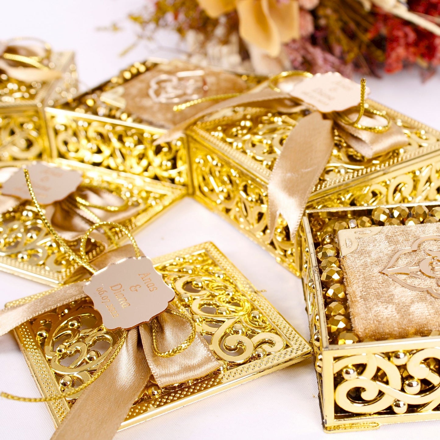 Personalized Wedding Favor Stylish Mini Quran Crystal Tasbeeh Set - Islamic Elite Favors is a handmade gift shop offering a wide variety of unique and personalized gifts for all occasions. Whether you're looking for the perfect Ramadan, Eid, Hajj, wedding gift or something special for a birthday, baby shower or anniversary, we have something for everyone. High quality, made with love.