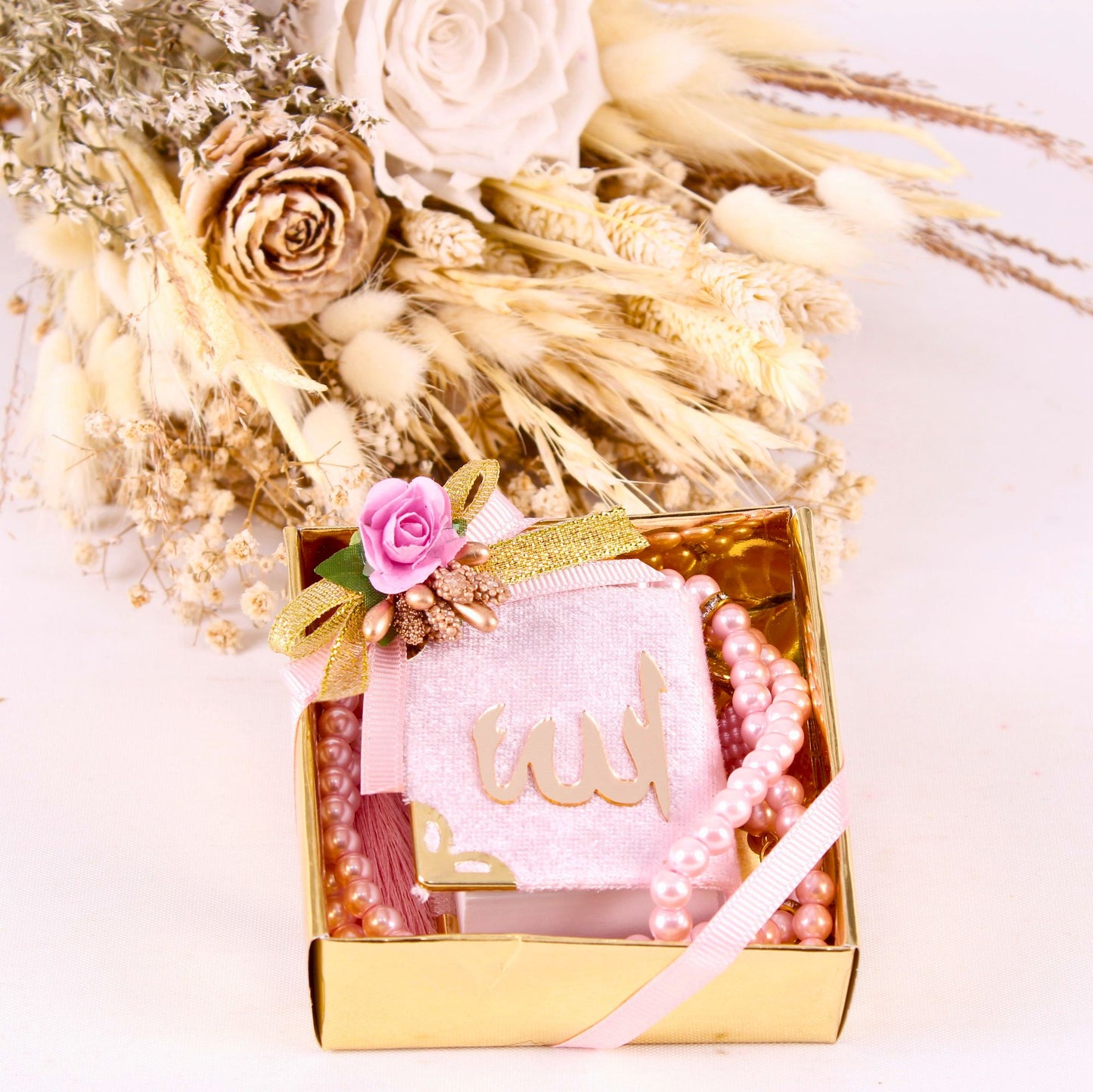 Personalized Mini Quran Pearl Prayer Beads Flower Décor Wedding Favor - Islamic Elite Favors is a handmade gift shop offering a wide variety of unique and personalized gifts for all occasions. Whether you're looking for the perfect Ramadan, Eid, Hajj, wedding gift or something special for a birthday, baby shower or anniversary, we have something for everyone. High quality, made with love.