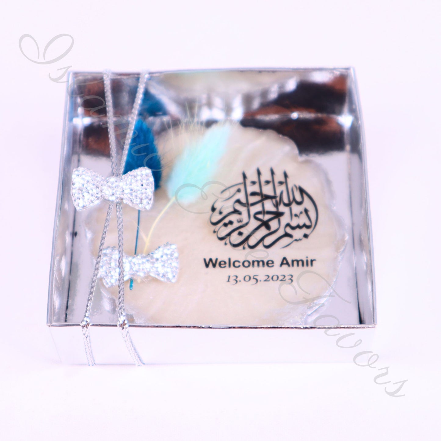 Personalized Baby Shower Favors Epoxy Magnet for Baby Boy Silver Theme - Islamic Elite Favors is a handmade gift shop offering a wide variety of unique and personalized gifts for all occasions. Whether you're looking for the perfect Ramadan, Eid, Hajj, wedding gift or something special for a birthday, baby shower or anniversary, we have something for everyone. High quality, made with love.