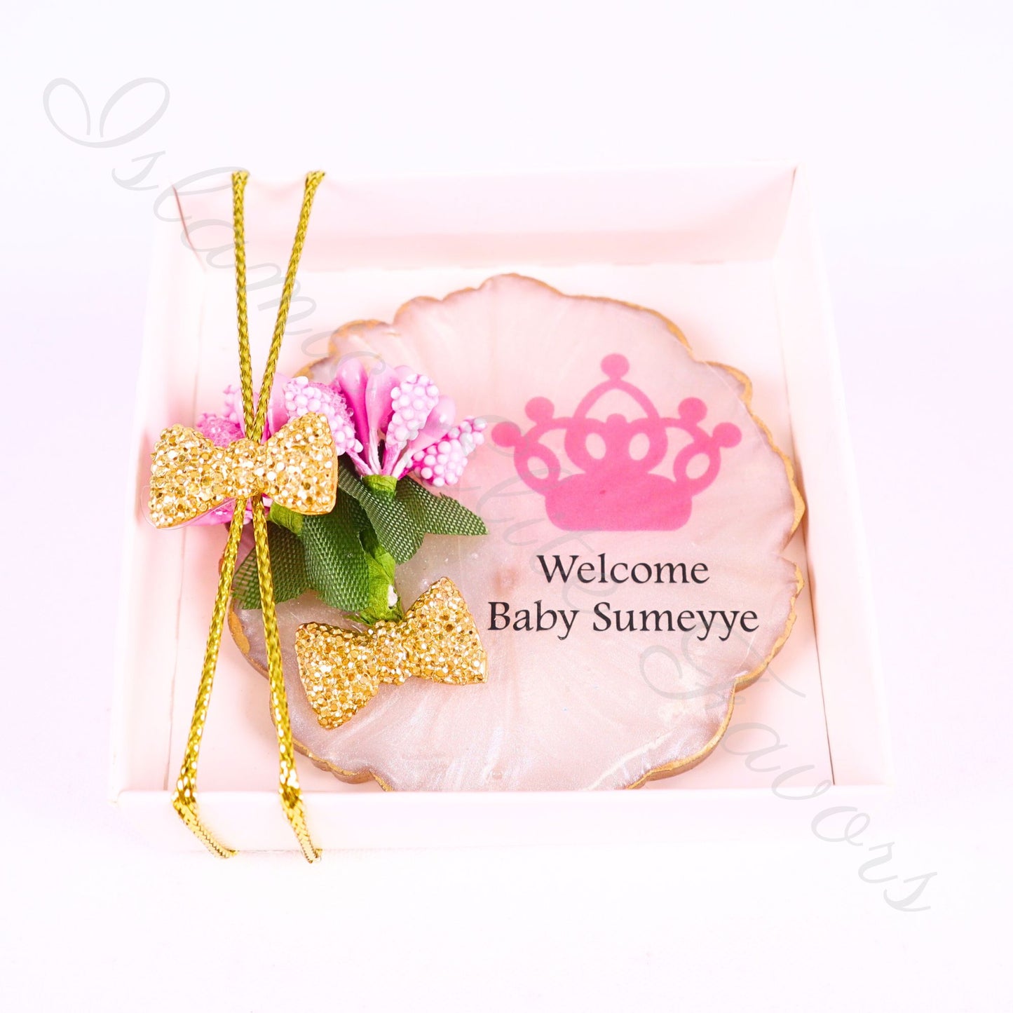 Personalized Baby Shower Favors Epoxy Magnet for Baby Girl White Theme - Islamic Elite Favors is a handmade gift shop offering a wide variety of unique and personalized gifts for all occasions. Whether you're looking for the perfect Ramadan, Eid, Hajj, wedding gift or something special for a birthday, baby shower or anniversary, we have something for everyone. High quality, made with love.