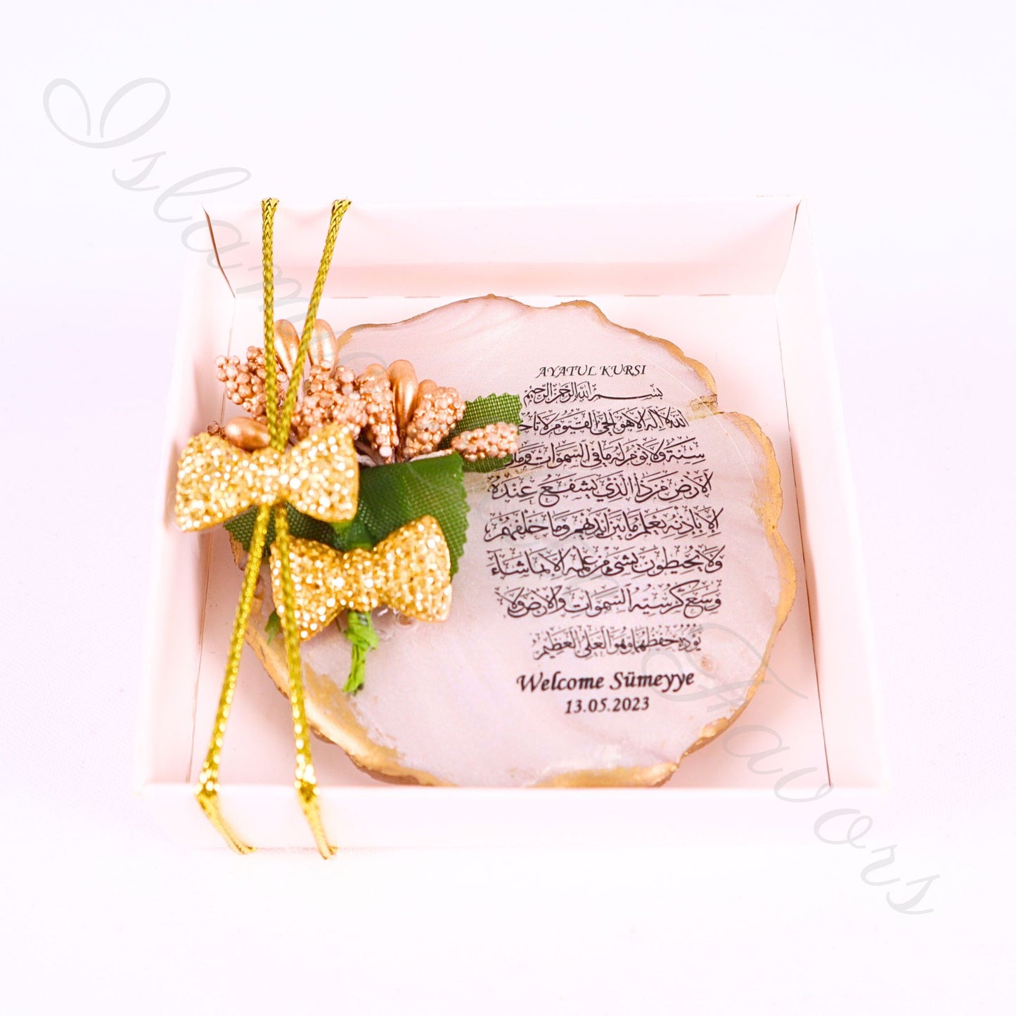 Personalized Baby Shower Favors Epoxy Magnet for Baby Girl White Theme - Islamic Elite Favors is a handmade gift shop offering a wide variety of unique and personalized gifts for all occasions. Whether you're looking for the perfect Ramadan, Eid, Hajj, wedding gift or something special for a birthday, baby shower or anniversary, we have something for everyone. High quality, made with love.