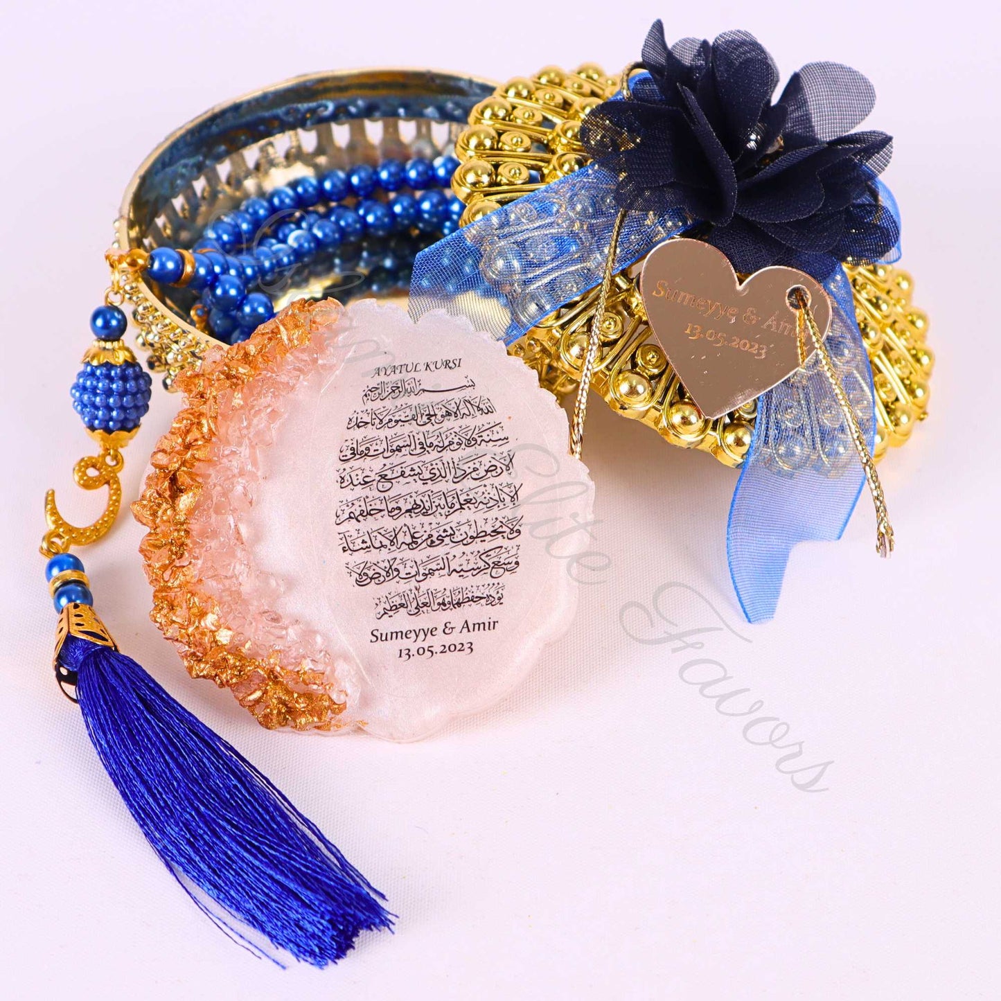 Personalized Wedding Favor Epoxy Ayatul Kursi Magnet Tasbeeh in Box - Islamic Elite Favors is a handmade gift shop offering a wide variety of unique and personalized gifts for all occasions. Whether you're looking for the perfect Ramadan, Eid, Hajj, wedding gift or something special for a birthday, baby shower or anniversary, we have something for everyone. High quality, made with love.