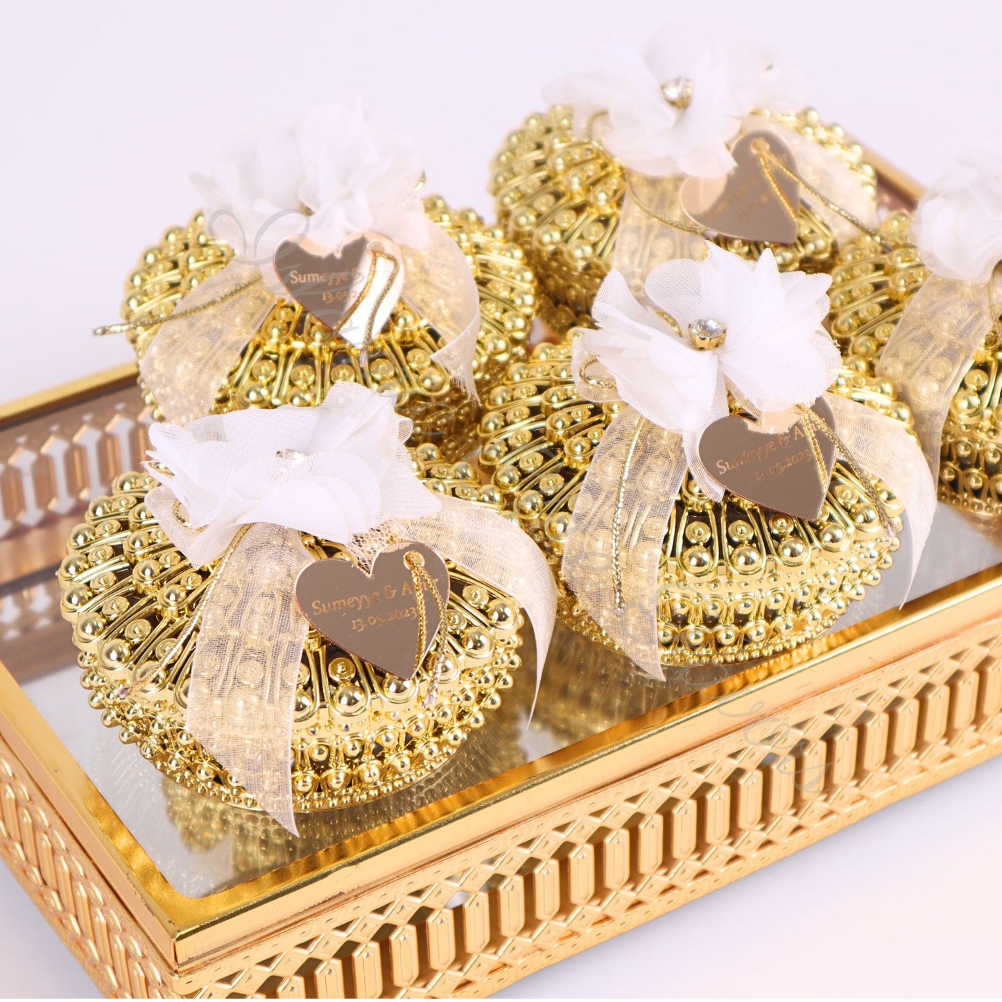 Personalized Wedding Favor Epoxy Ayatul Kursi Magnet Tasbeeh in Box - Islamic Elite Favors is a handmade gift shop offering a wide variety of unique and personalized gifts for all occasions. Whether you're looking for the perfect Ramadan, Eid, Hajj, wedding gift or something special for a birthday, baby shower or anniversary, we have something for everyone. High quality, made with love.