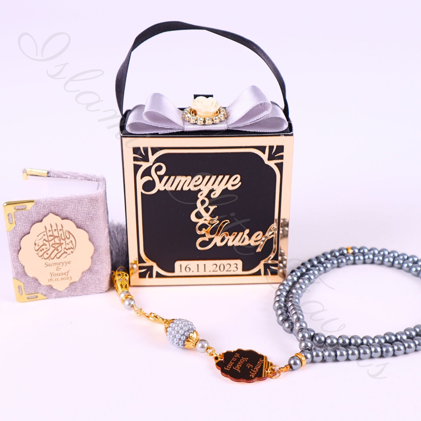 Personalized Velvet Mini Quran Pearl Tasbeeh Decorated Gift Bag Set - Islamic Elite Favors is a handmade gift shop offering a wide variety of unique and personalized gifts for all occasions. Whether you're looking for the perfect Ramadan, Eid, Hajj, wedding gift or something special for a birthday, baby shower or anniversary, we have something for everyone. High quality, made with love.