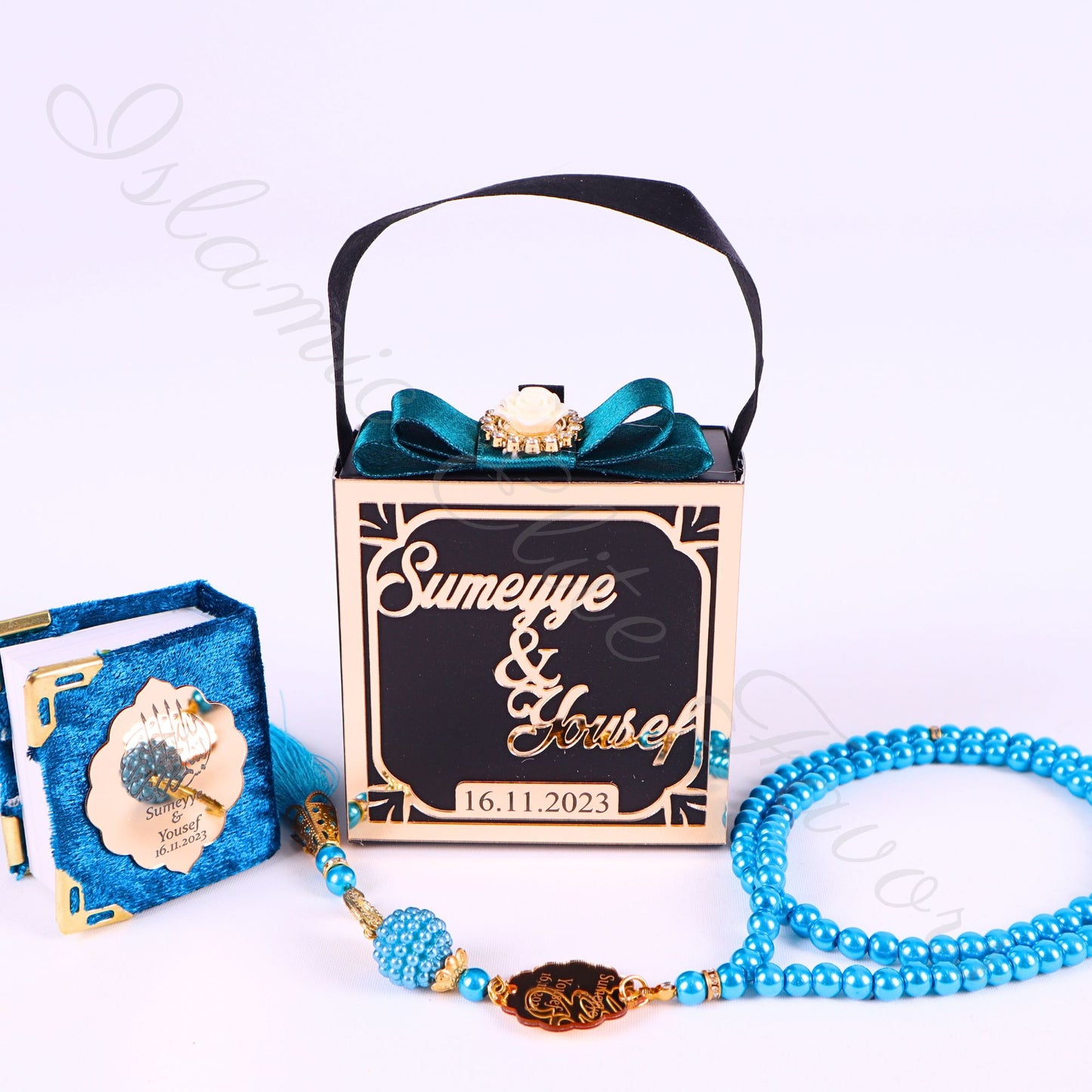 Personalized Velvet Mini Quran Pearl Tasbeeh Decorated Gift Bag Set - Islamic Elite Favors is a handmade gift shop offering a wide variety of unique and personalized gifts for all occasions. Whether you're looking for the perfect Ramadan, Eid, Hajj, wedding gift or something special for a birthday, baby shower or anniversary, we have something for everyone. High quality, made with love.