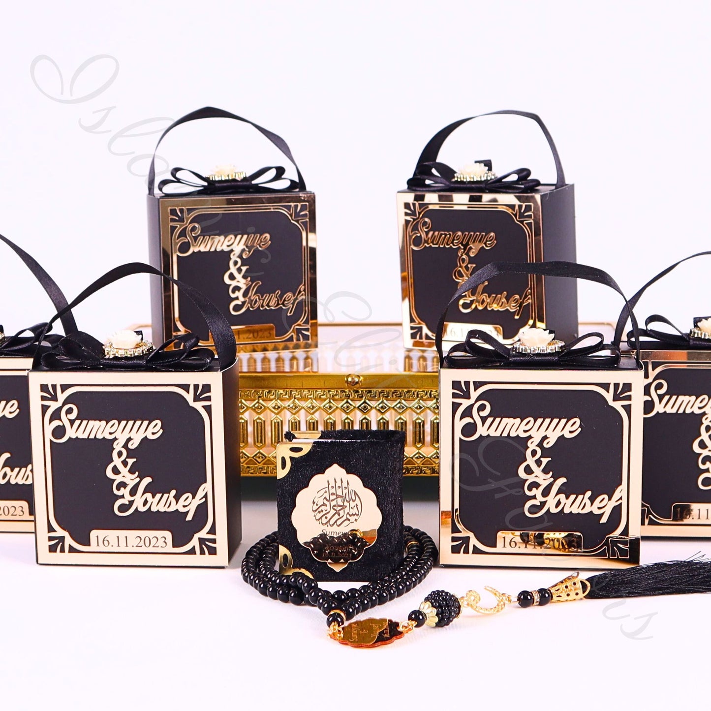 Personalized Velvet Mini Quran Pearl Tasbeeh Decorated Gift Bag Set - Islamic Elite Favors is a handmade gift shop offering a wide variety of unique and personalized gifts for all occasions. Whether you're looking for the perfect Ramadan, Eid, Hajj, wedding gift or something special for a birthday, baby shower or anniversary, we have something for everyone. High quality, made with love.