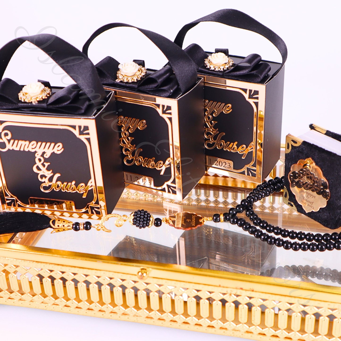 Personalized Velvet Mini Quran Pearl Tasbeeh Decorated Gift Bag Set - Islamic Elite Favors is a handmade gift shop offering a wide variety of unique and personalized gifts for all occasions. Whether you're looking for the perfect Ramadan, Eid, Hajj, wedding gift or something special for a birthday, baby shower or anniversary, we have something for everyone. High quality, made with love.