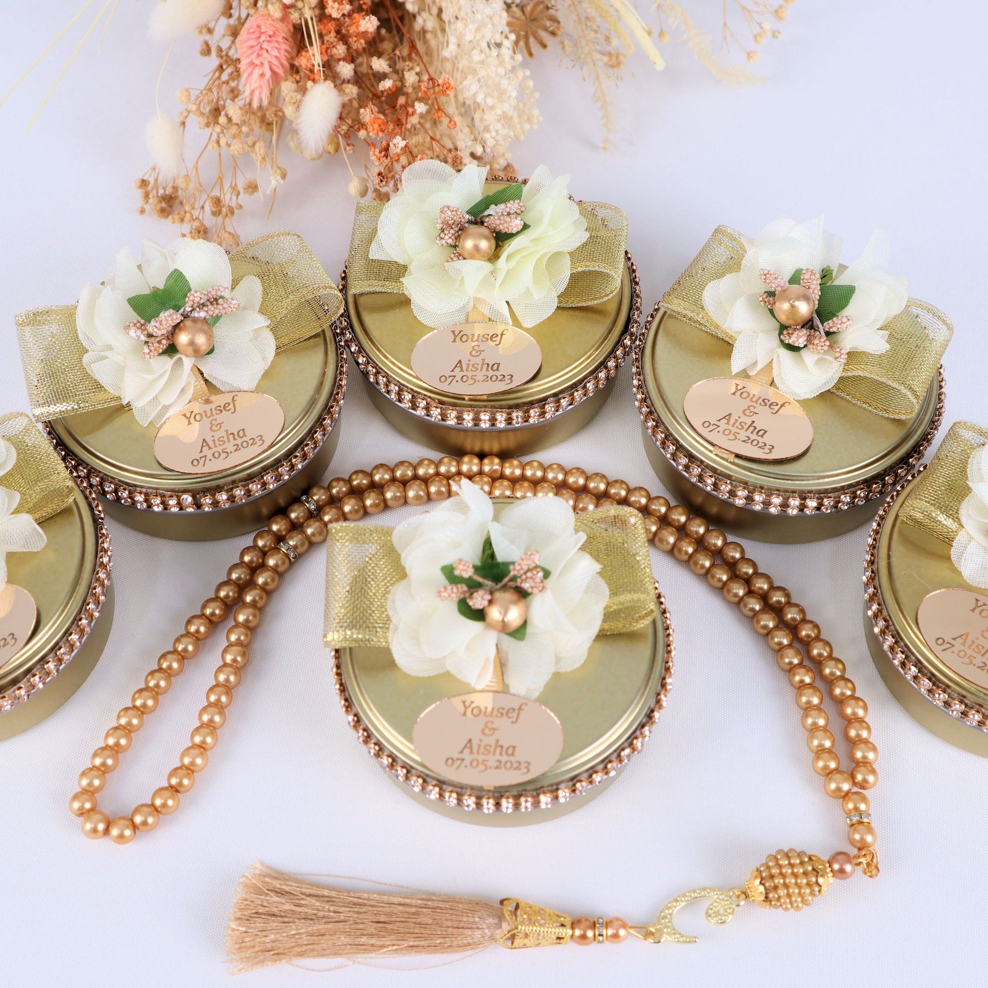 Personalized Pearl Prayer Beads in Metal Box Islamic Wedding Favors - Islamic Elite Favors is a handmade gift shop offering a wide variety of unique and personalized gifts for all occasions. Whether you're looking for the perfect Ramadan, Eid, Hajj, wedding gift or something special for a birthday, baby shower or anniversary, we have something for everyone. High quality, made with love.