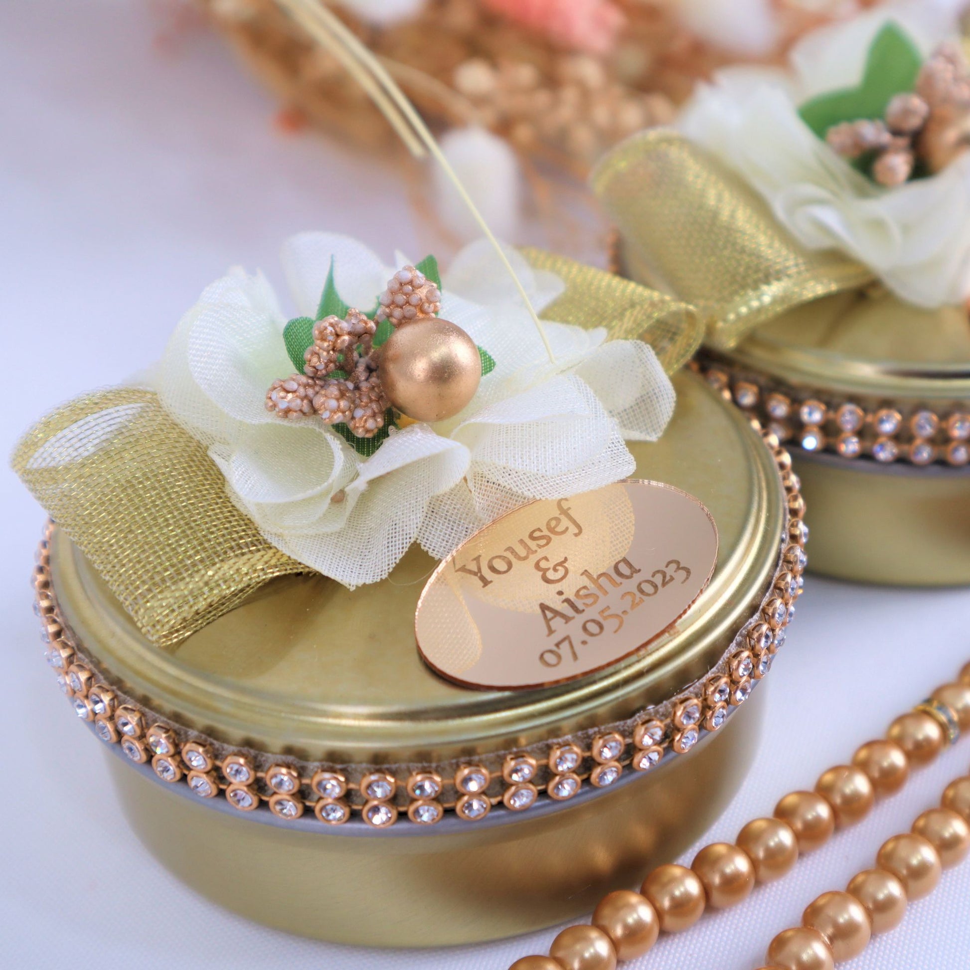 Personalized Pearl Prayer Beads in Metal Box Islamic Wedding Favors - Islamic Elite Favors is a handmade gift shop offering a wide variety of unique and personalized gifts for all occasions. Whether you're looking for the perfect Ramadan, Eid, Hajj, wedding gift or something special for a birthday, baby shower or anniversary, we have something for everyone. High quality, made with love.
