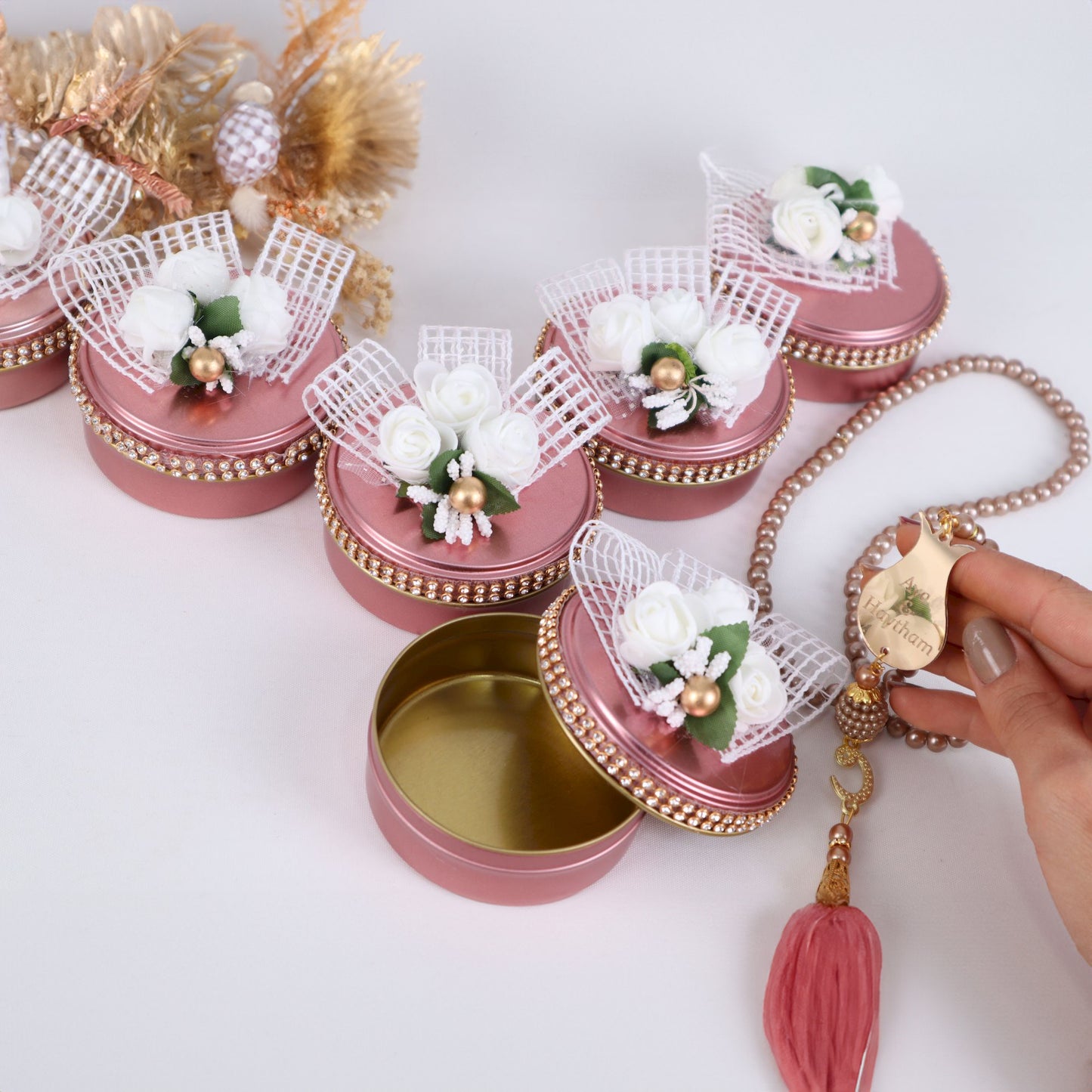Personalized Pearl Prayer Beads in Metal Box Islamic Wedding Favors - Islamic Elite Favors is a handmade gift shop offering a wide variety of unique and personalized gifts for all occasions. Whether you're looking for the perfect Ramadan, Eid, Hajj, wedding gift or something special for a birthday, baby shower or anniversary, we have something for everyone. High quality, made with love.