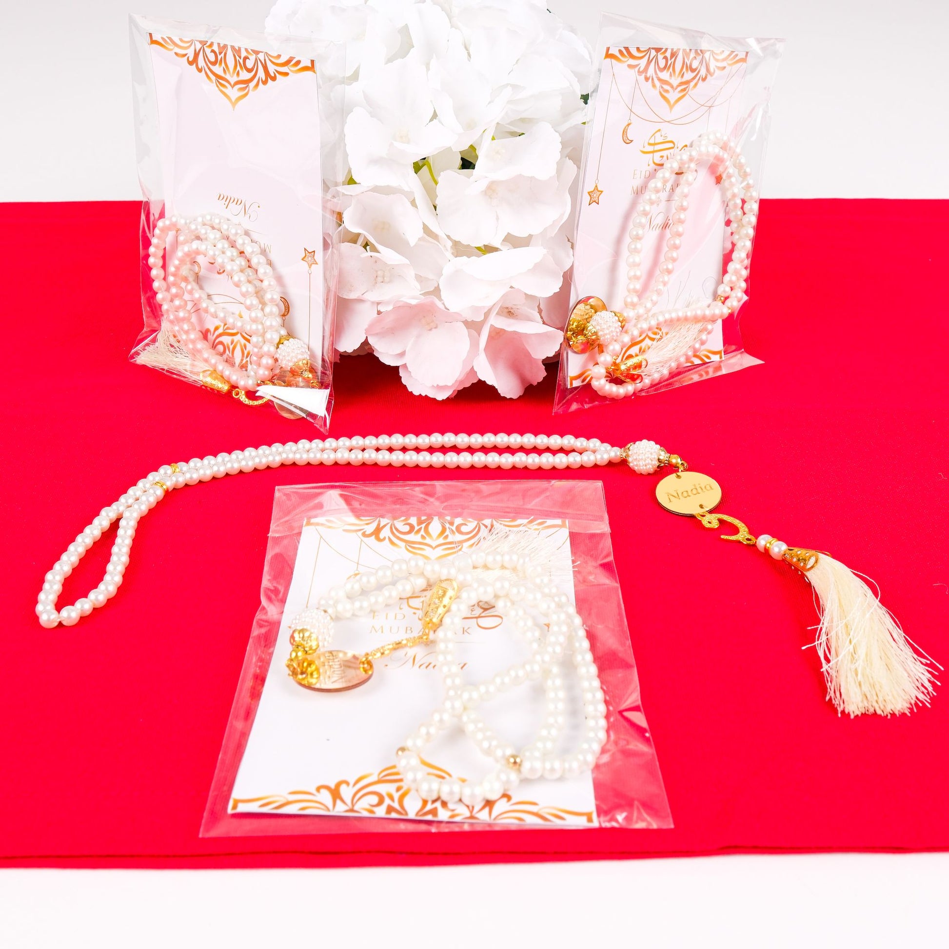 Personalized Prayer Beads with Greeting Thank You Card Islamic Favors - Islamic Elite Favors is a handmade gift shop offering a wide variety of unique and personalized gifts for all occasions. Whether you're looking for the perfect Ramadan, Eid, Hajj, wedding gift or something special for a birthday, baby shower or anniversary, we have something for everyone. High quality, made with love.