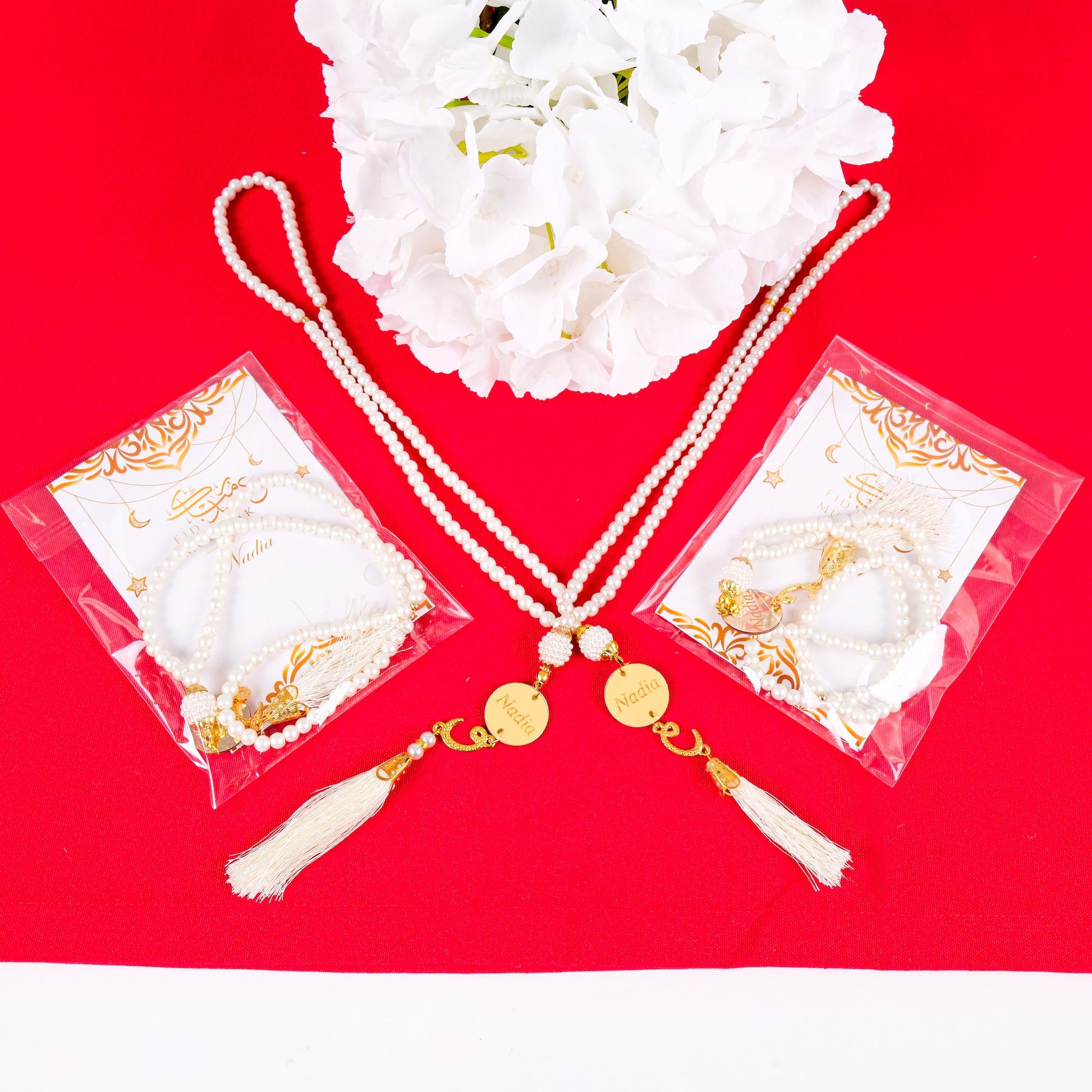 Personalized Prayer Beads with Greeting Thank You Card Islamic Favors - Islamic Elite Favors is a handmade gift shop offering a wide variety of unique and personalized gifts for all occasions. Whether you're looking for the perfect Ramadan, Eid, Hajj, wedding gift or something special for a birthday, baby shower or anniversary, we have something for everyone. High quality, made with love.