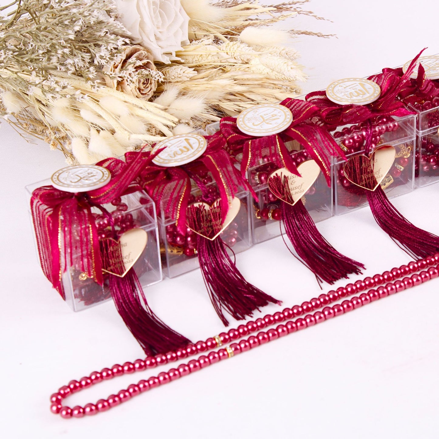 Personalized Prayer Beads Wedding Favor Decorated Gift Box with Heart - Islamic Elite Favors is a handmade gift shop offering a wide variety of unique and personalized gifts for all occasions. Whether you're looking for the perfect Ramadan, Eid, Hajj, wedding gift or something special for a birthday, baby shower or anniversary, we have something for everyone. High quality, made with love.